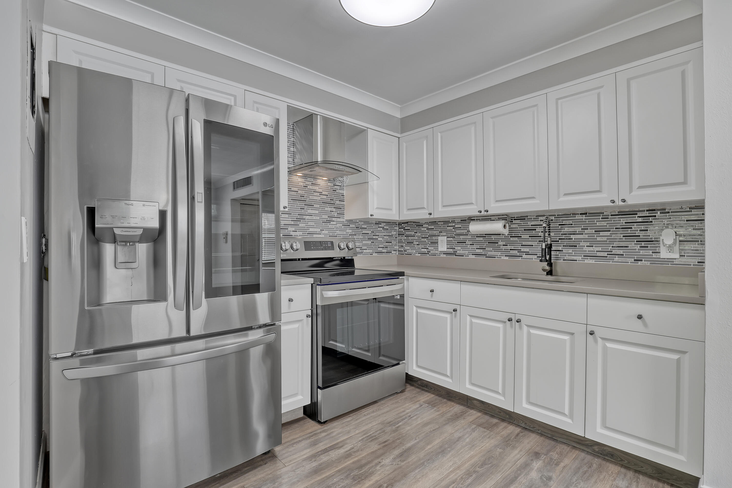 611 SAXONY M Park Property Photo 1