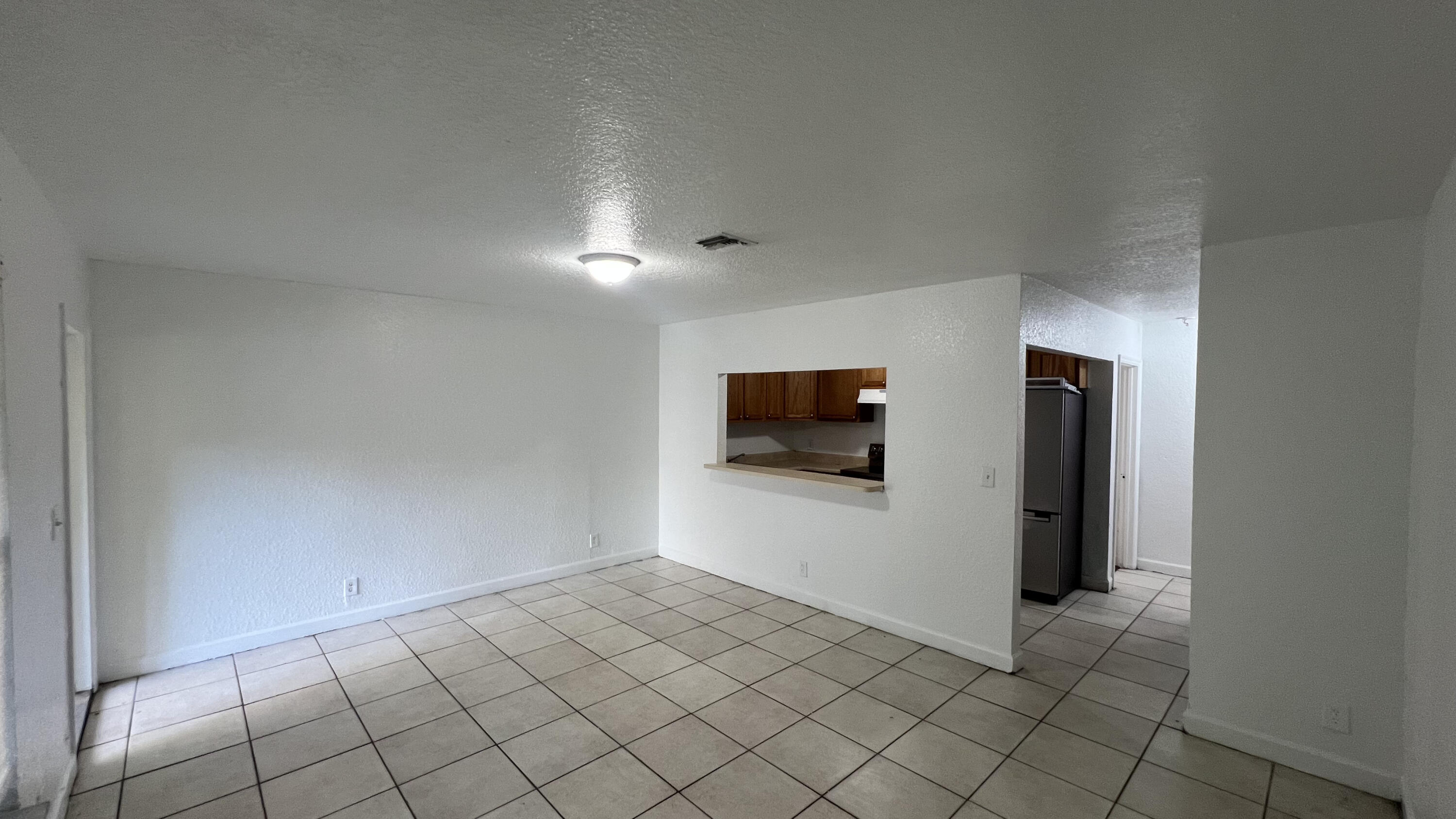 2421 Nw 8th Place Unit 2 Property Photo 10