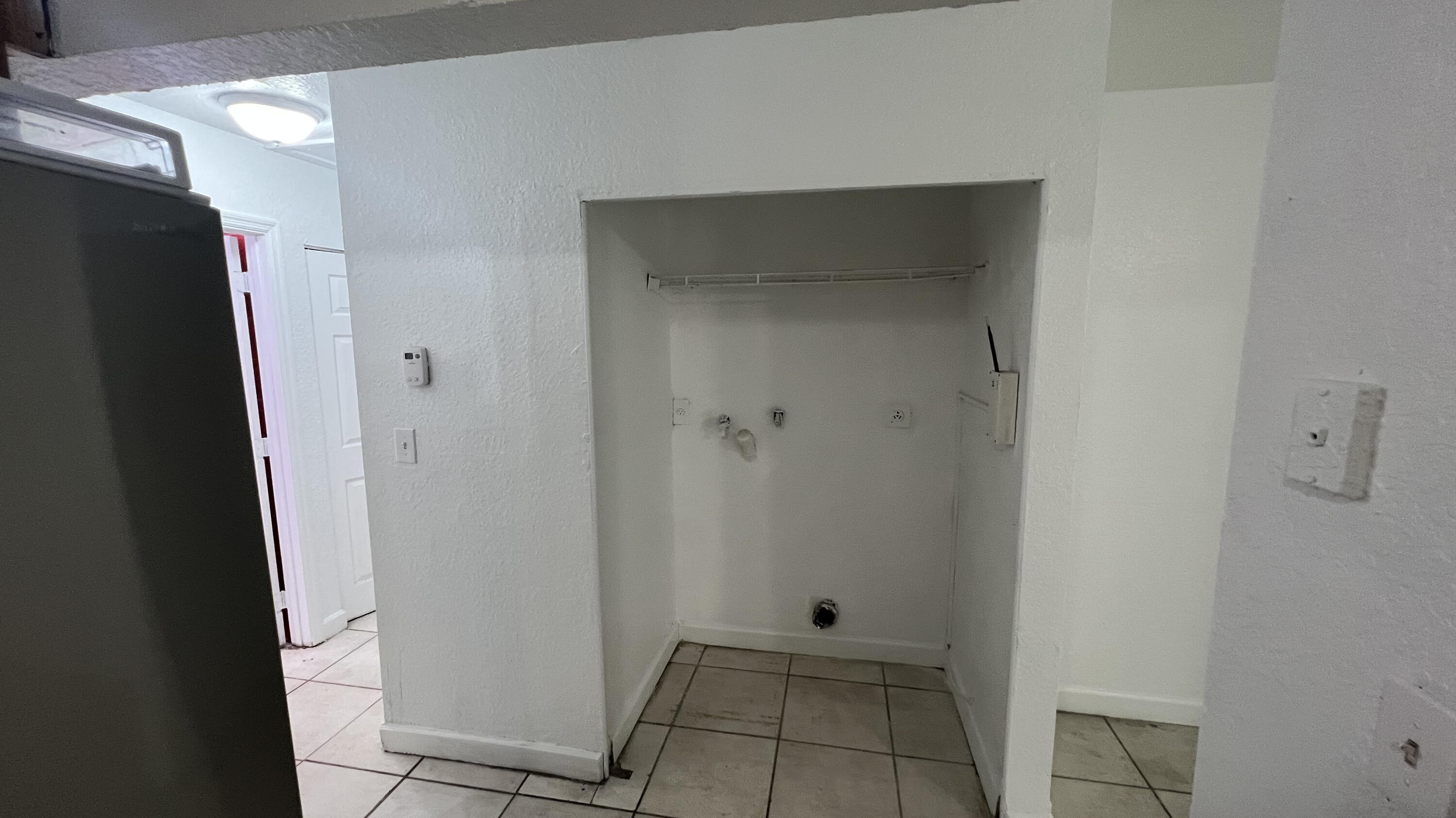 2421 Nw 8th Place Unit 2 Property Photo 12