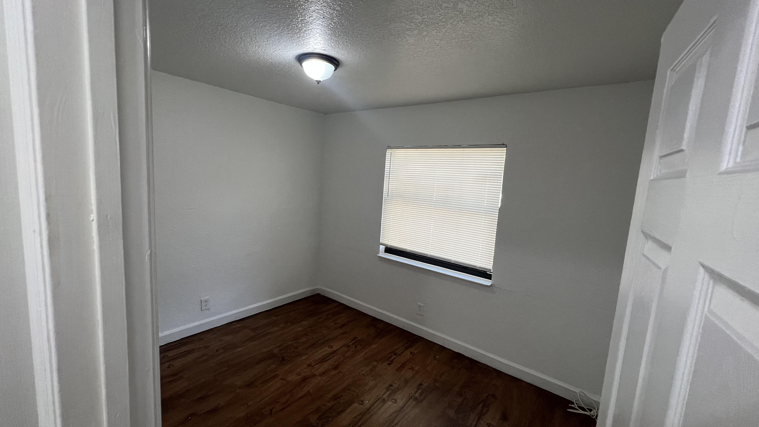 2421 Nw 8th Place Unit 2 Property Photo 13