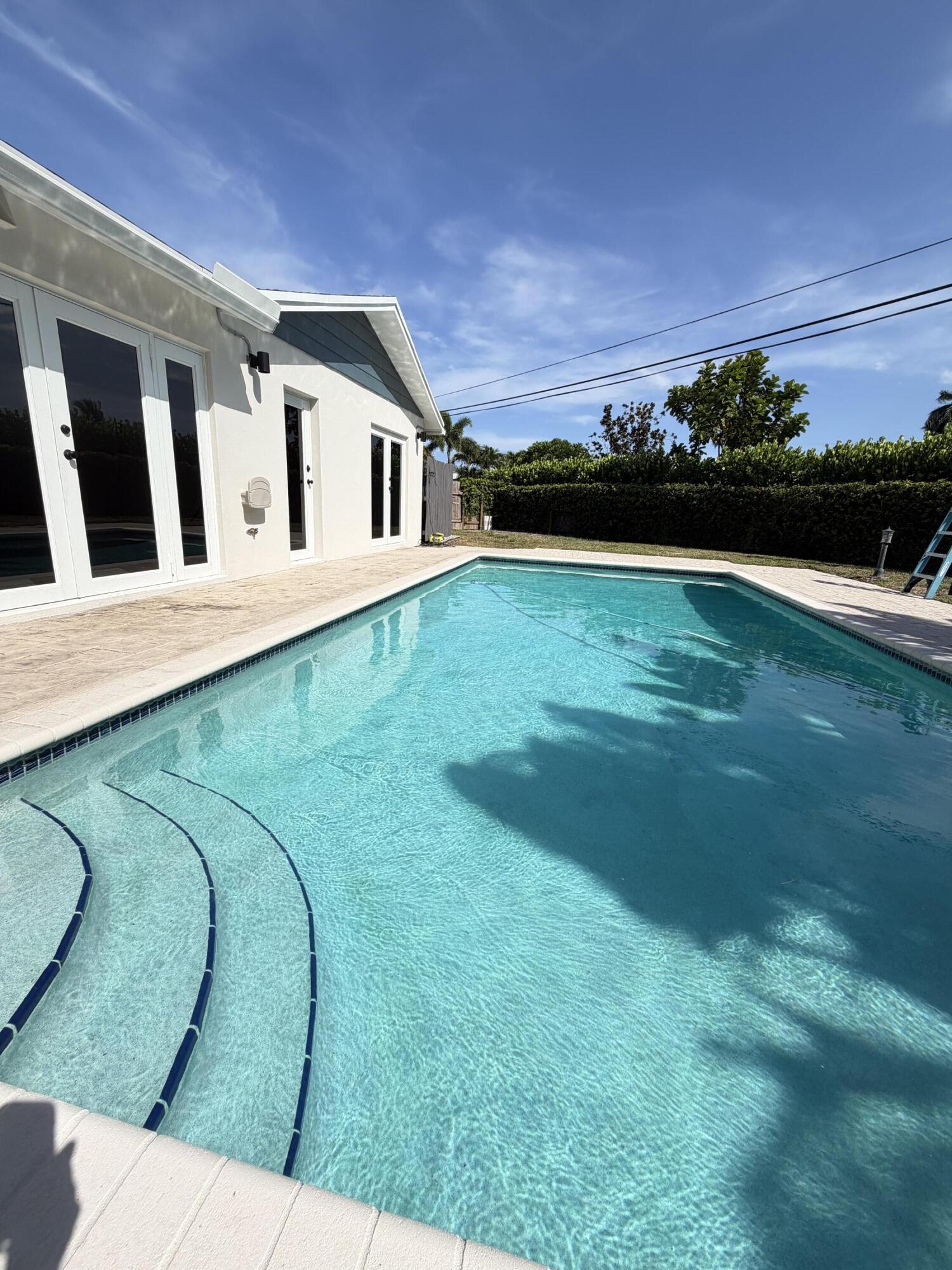 1100 W Camino Real Property Photo 33