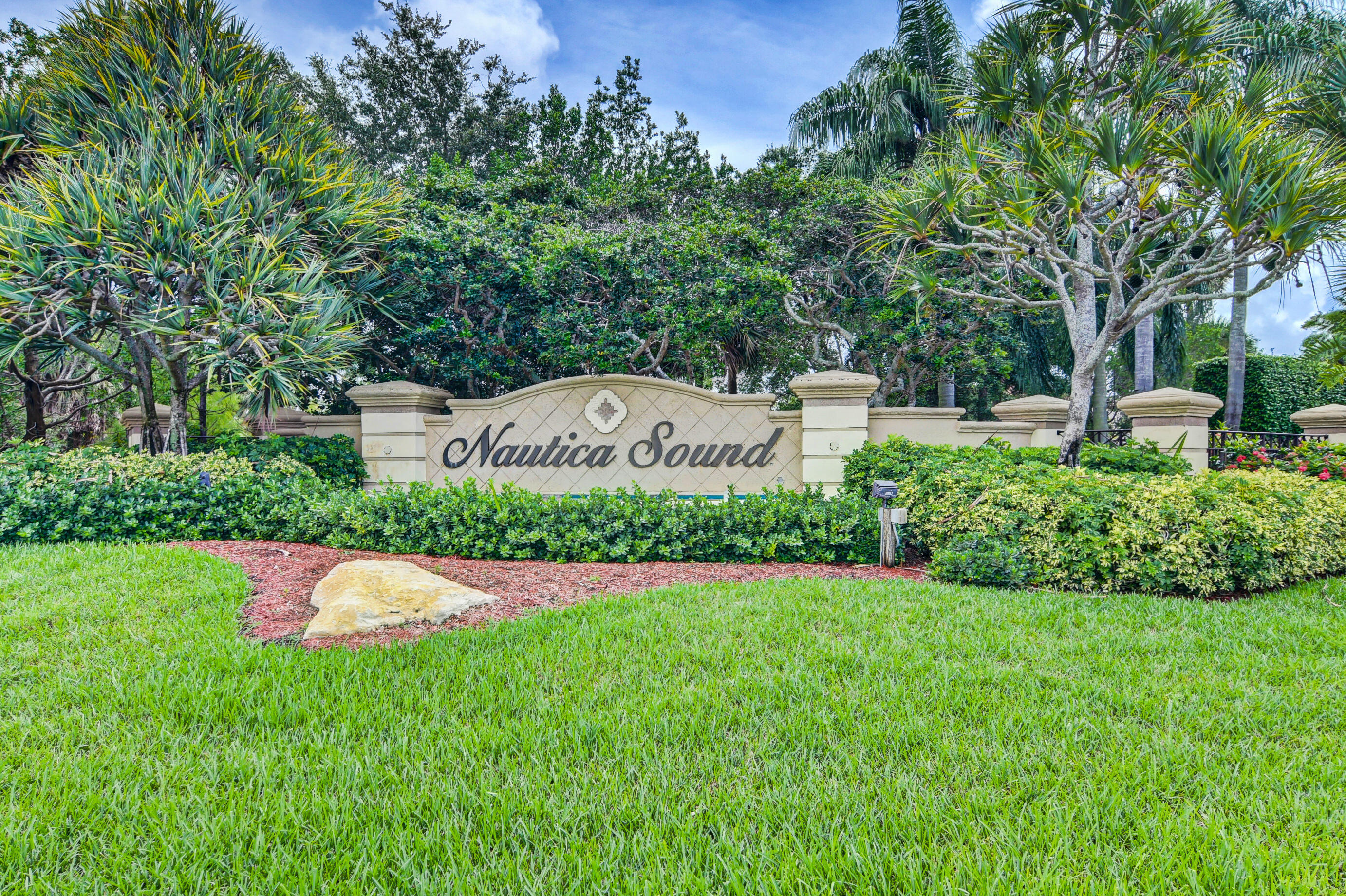 3574 Danbury Court Property Photo 43