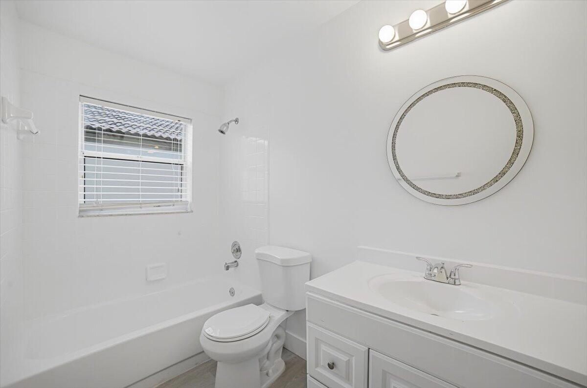 1378 Sw 180th Avenue Property Photo 16