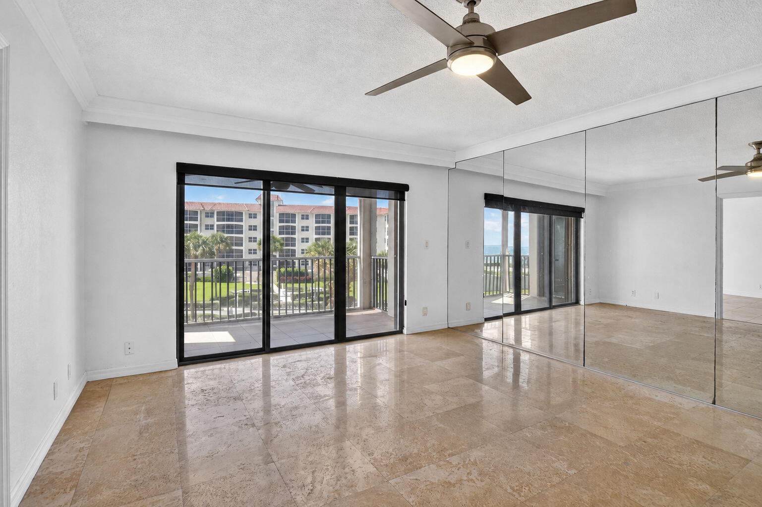 2871 N Ocean Boulevard C309 Property Photo 10