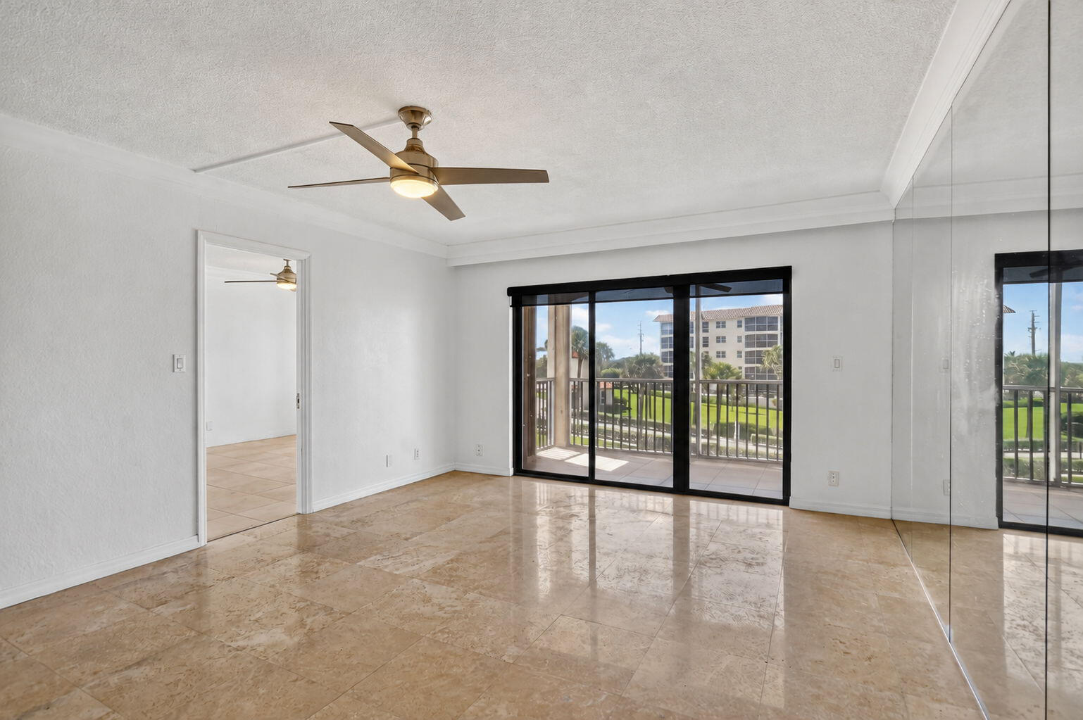 2871 N Ocean Boulevard C309 Property Photo 11