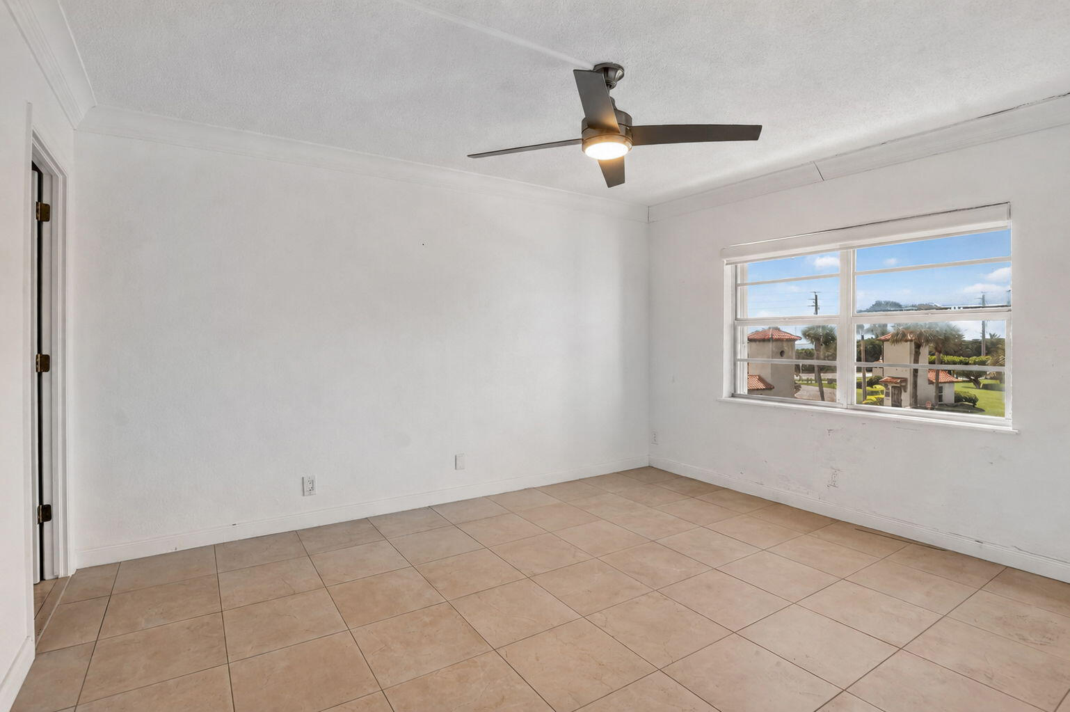 2871 N Ocean Boulevard C309 Property Photo 13