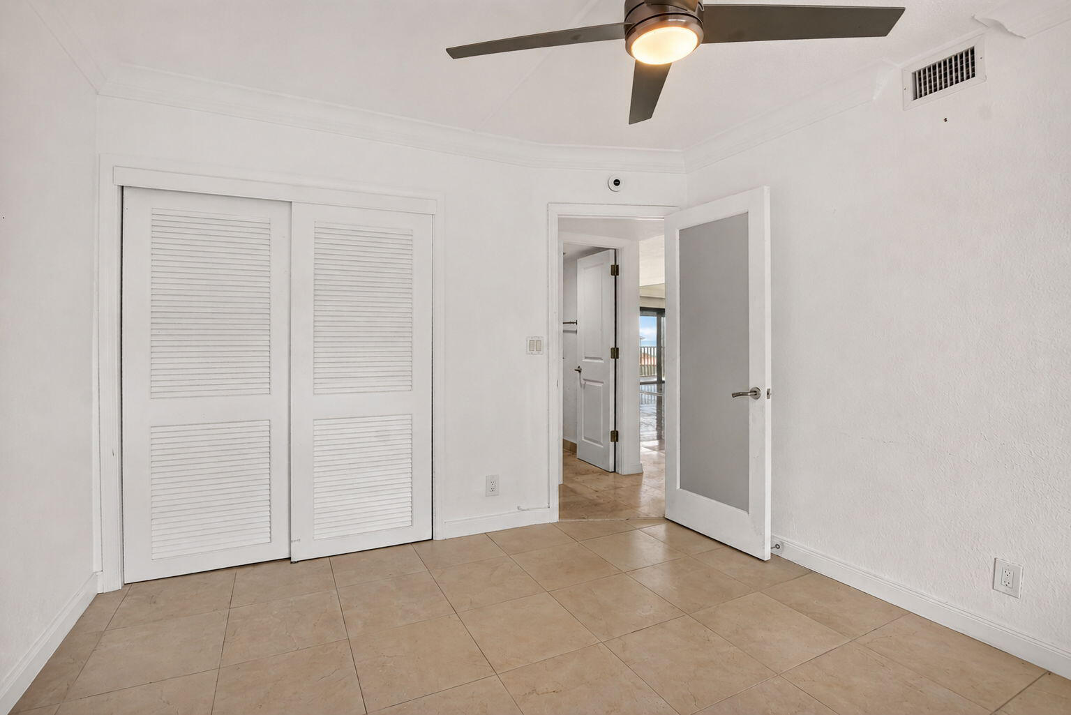 2871 N Ocean Boulevard C309 Property Photo 18