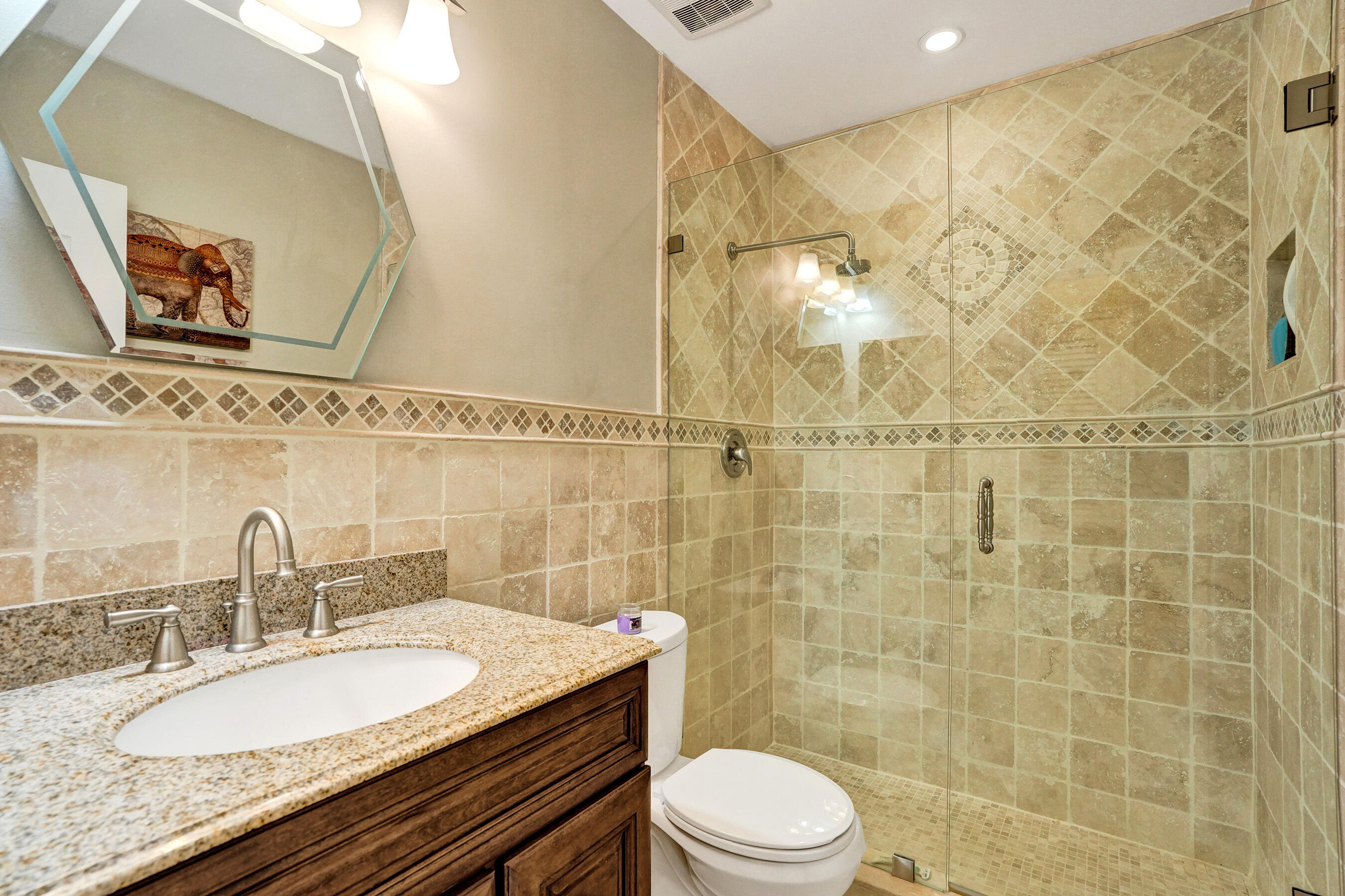 2121 Ne 68th Street 202 Property Photo 27