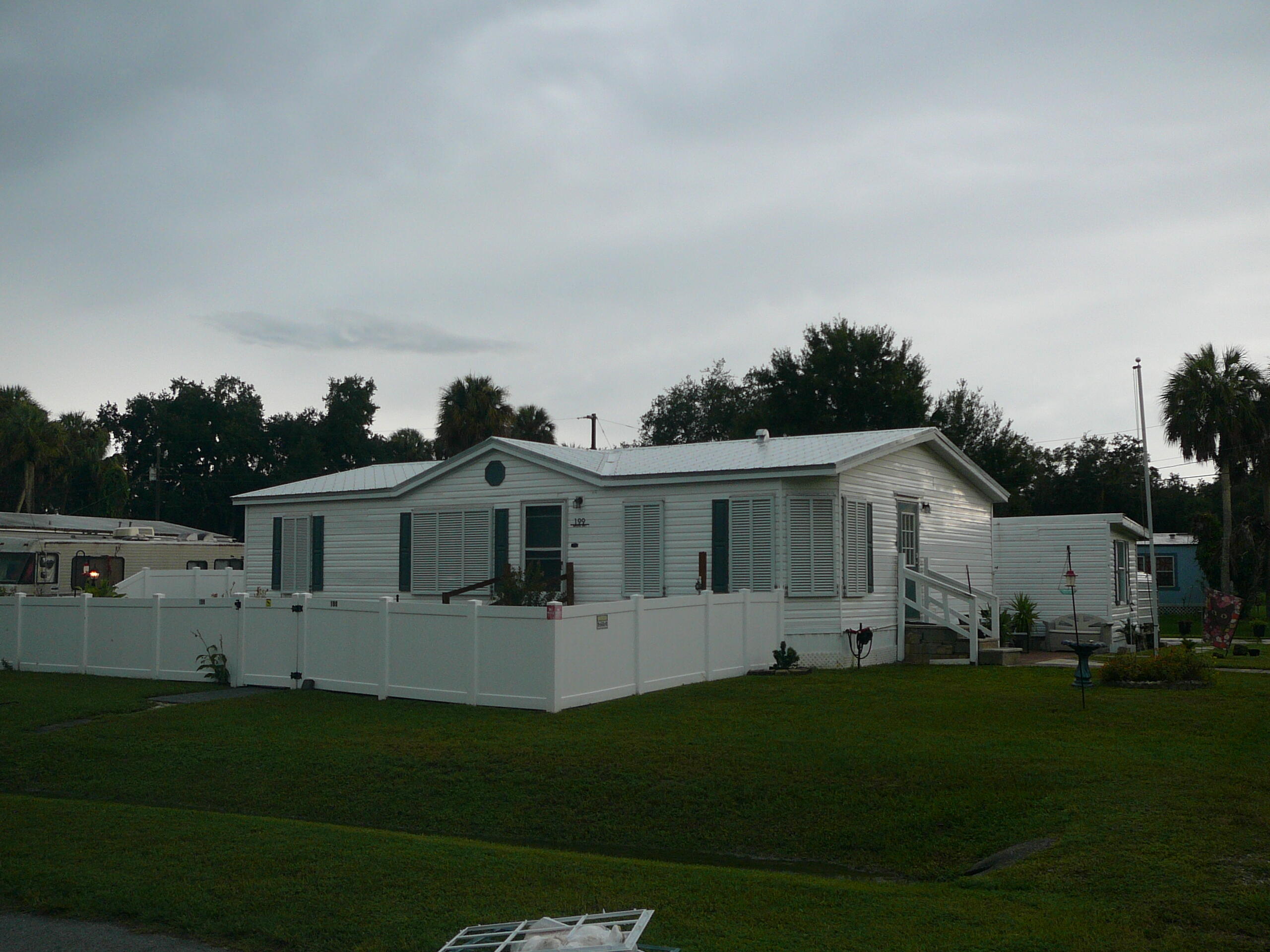 199 IMPERIAL Way Property Photo 1