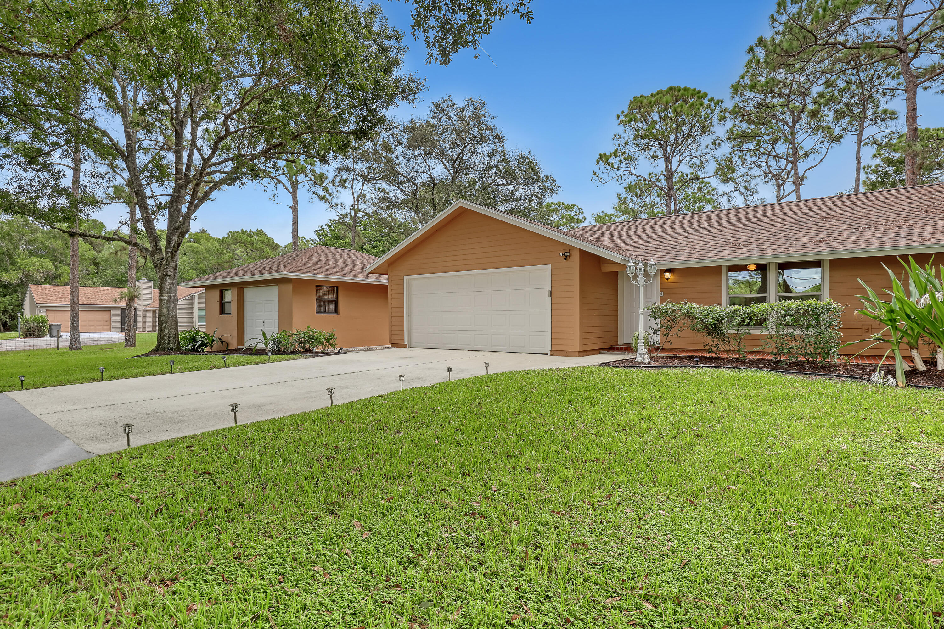 17212 130th Avenue N Property Photo 6