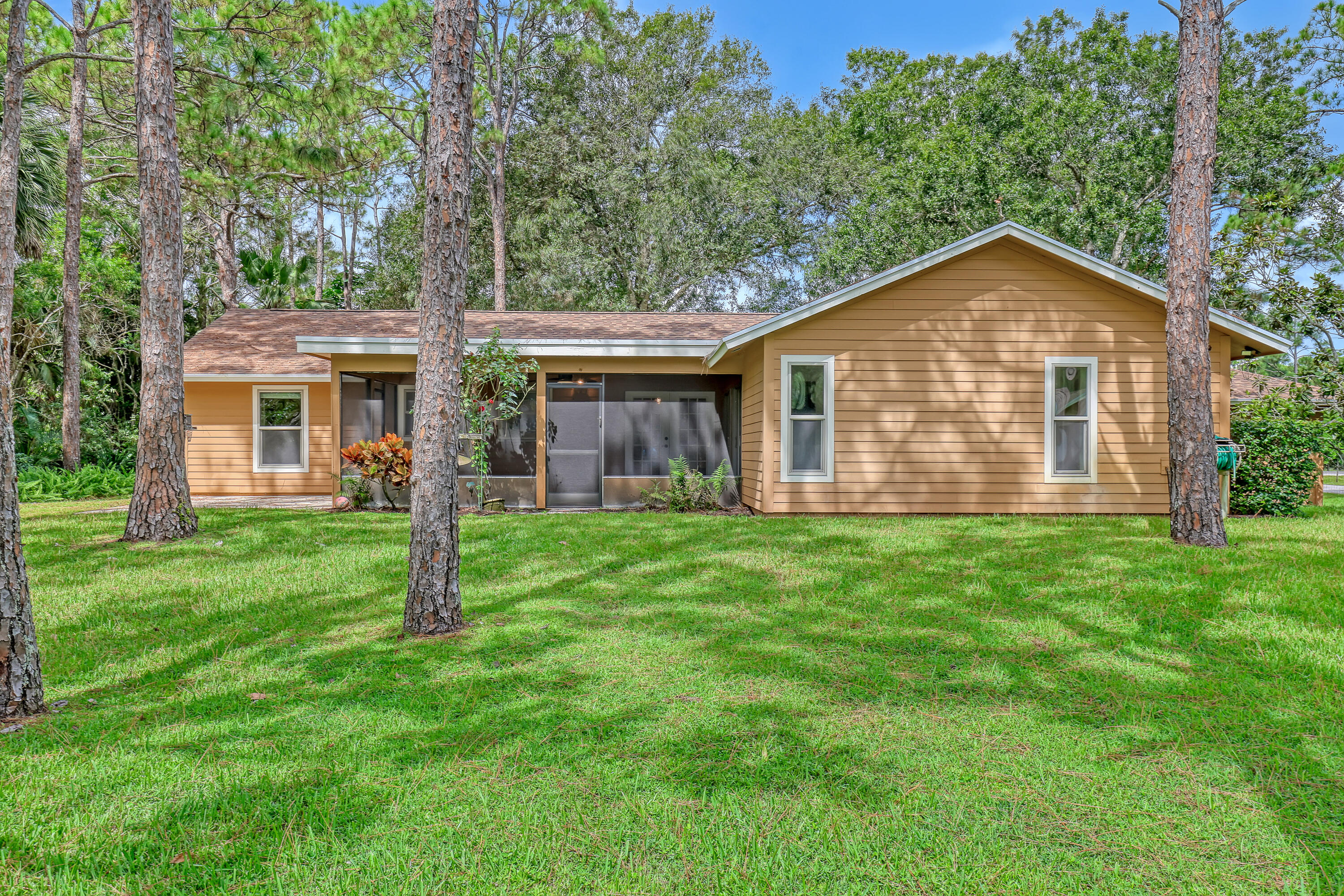 17212 130th Avenue N Property Photo 12