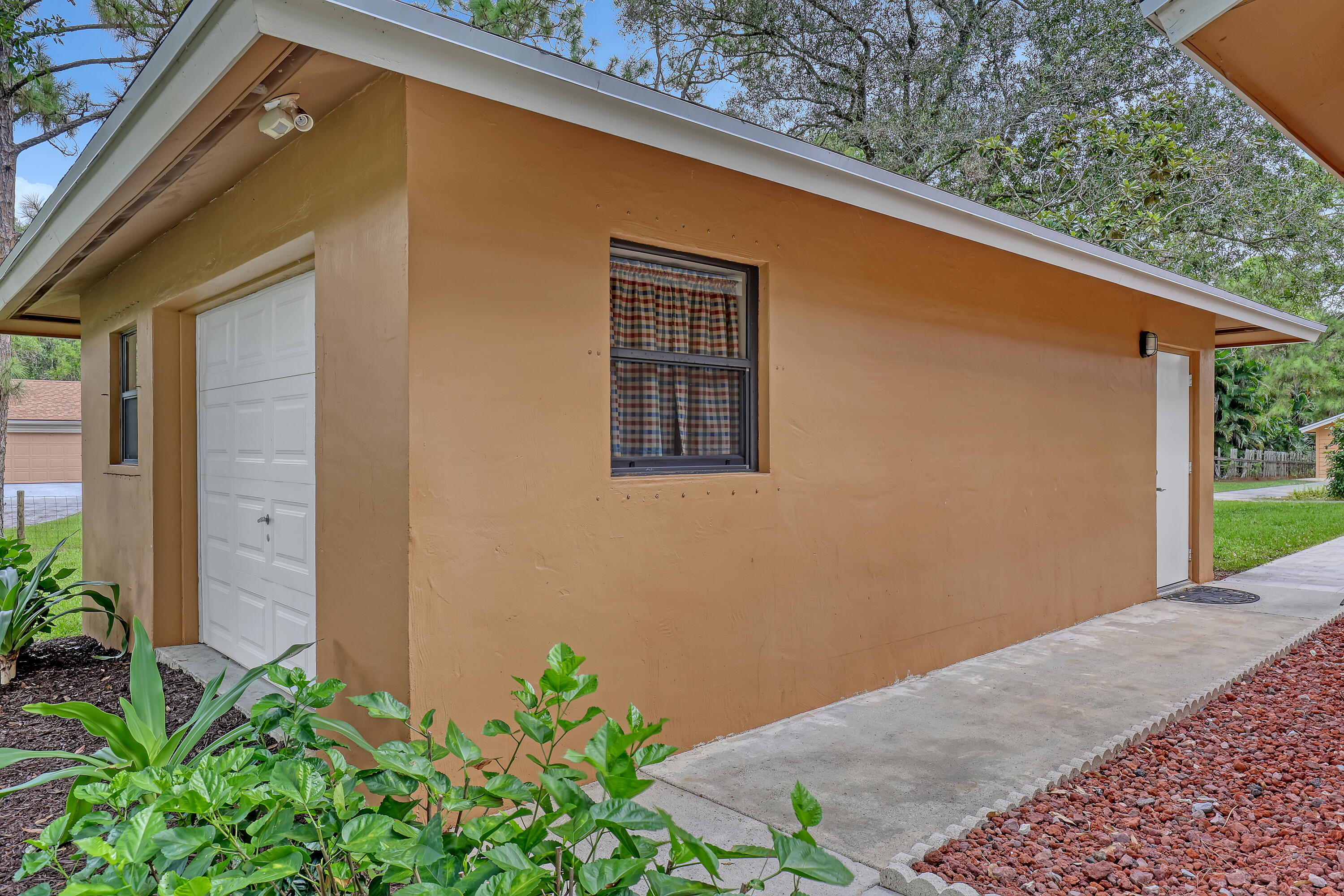 17212 130th Avenue N Property Photo 16