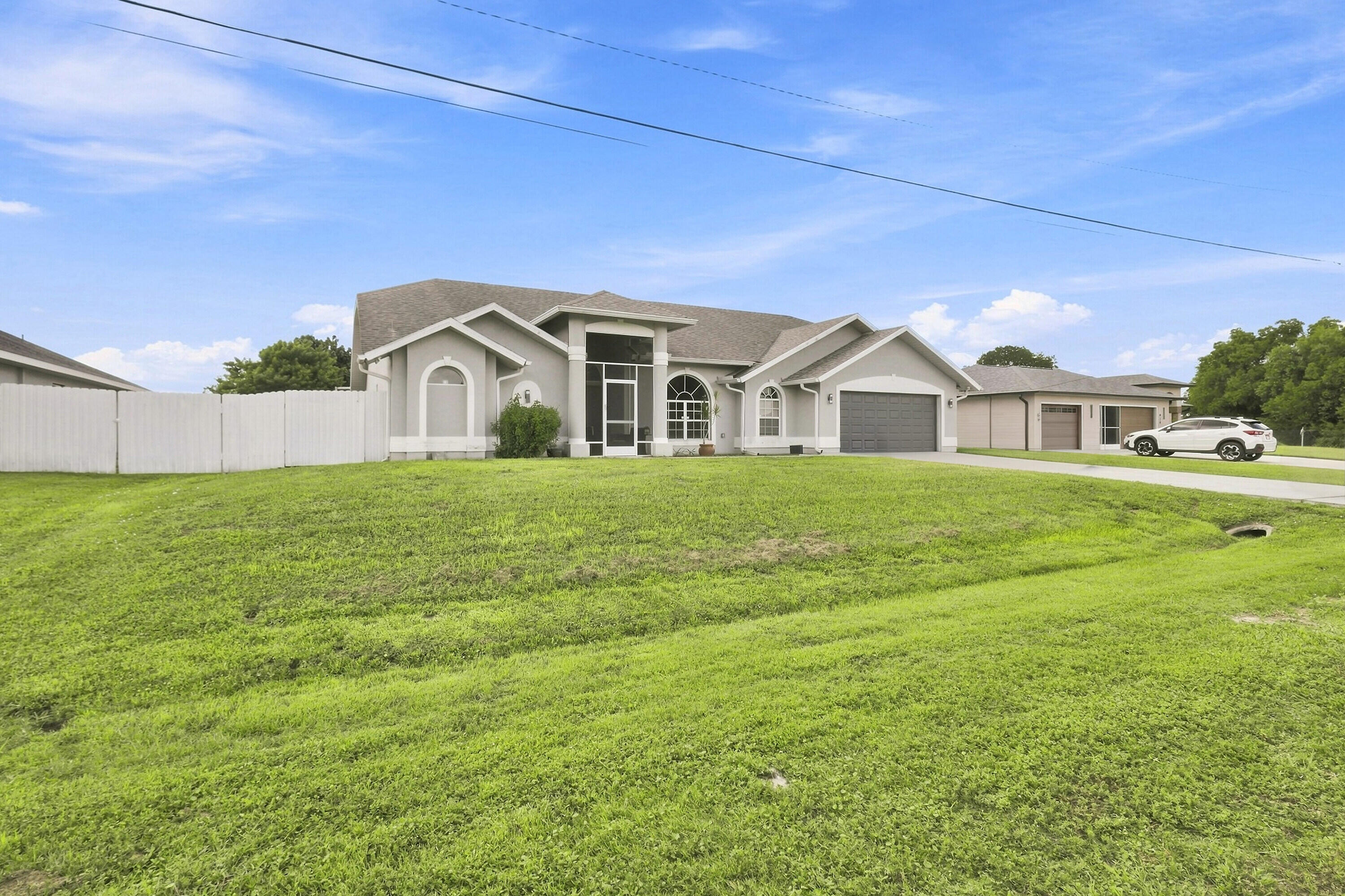 680 Manhattan Street E Property Photo 5