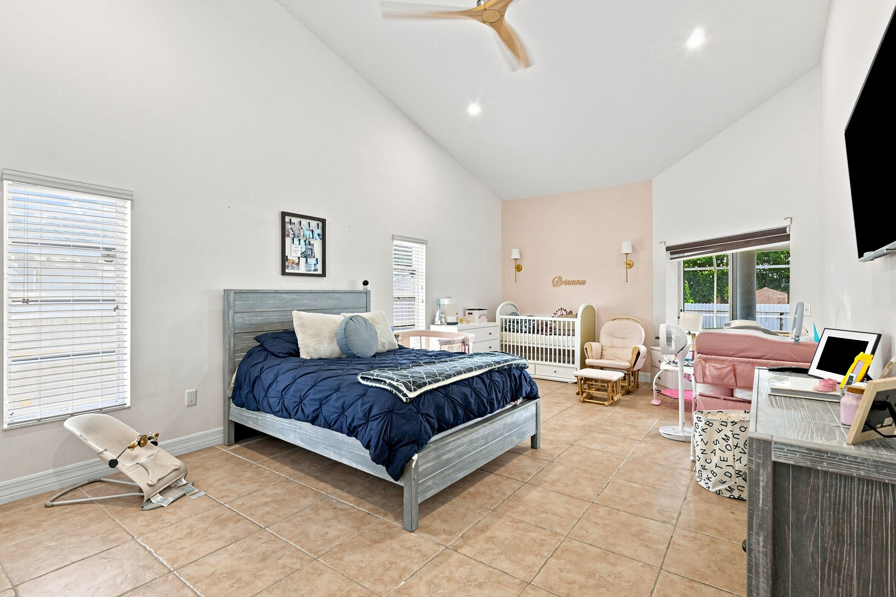 680 Manhattan Street E Property Photo 22