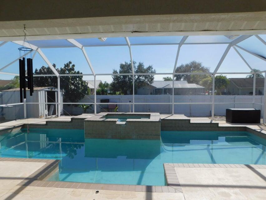680 Manhattan Street E Property Photo 23