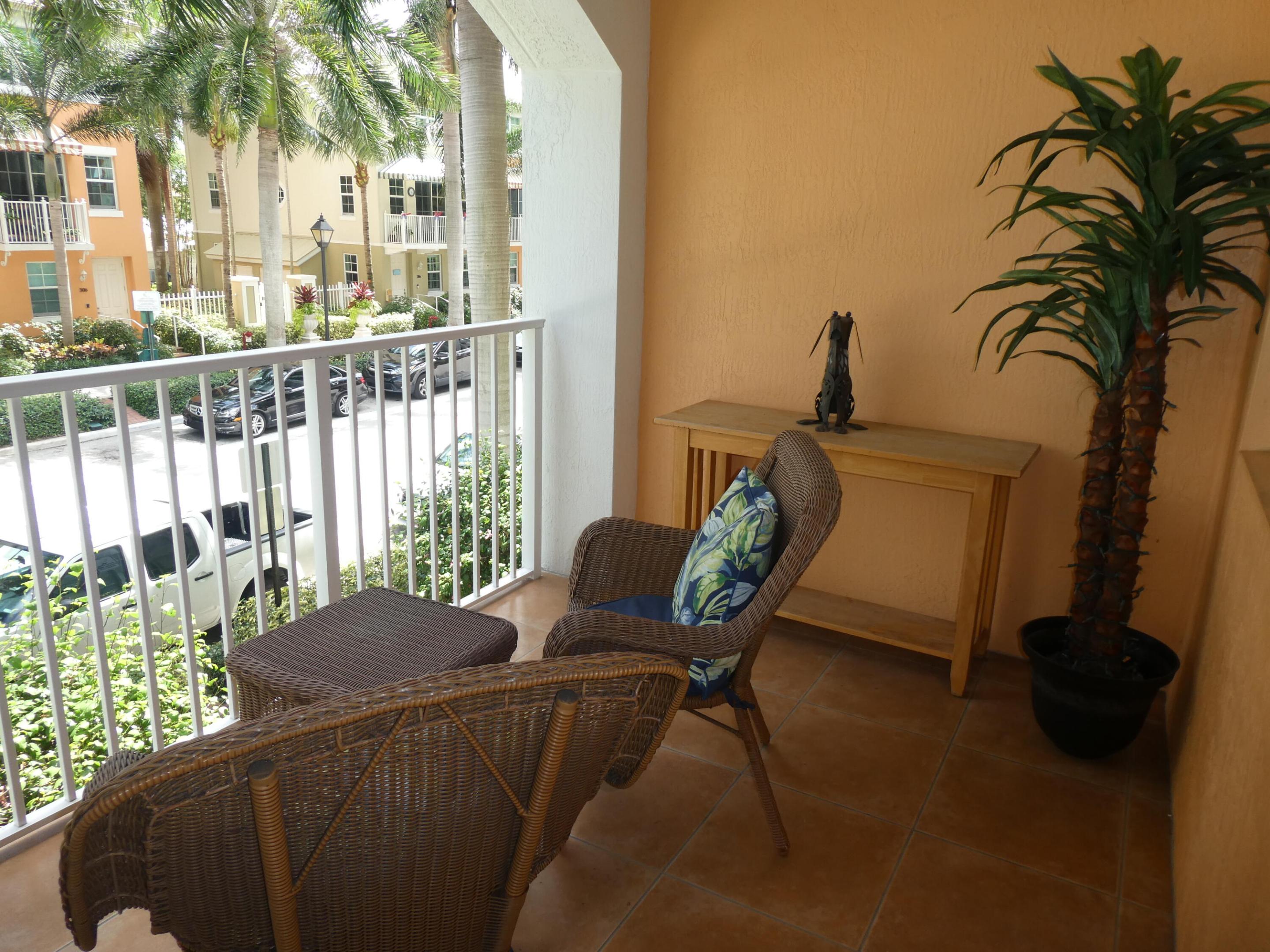 804 E Windward Way 211 Property Photo 10