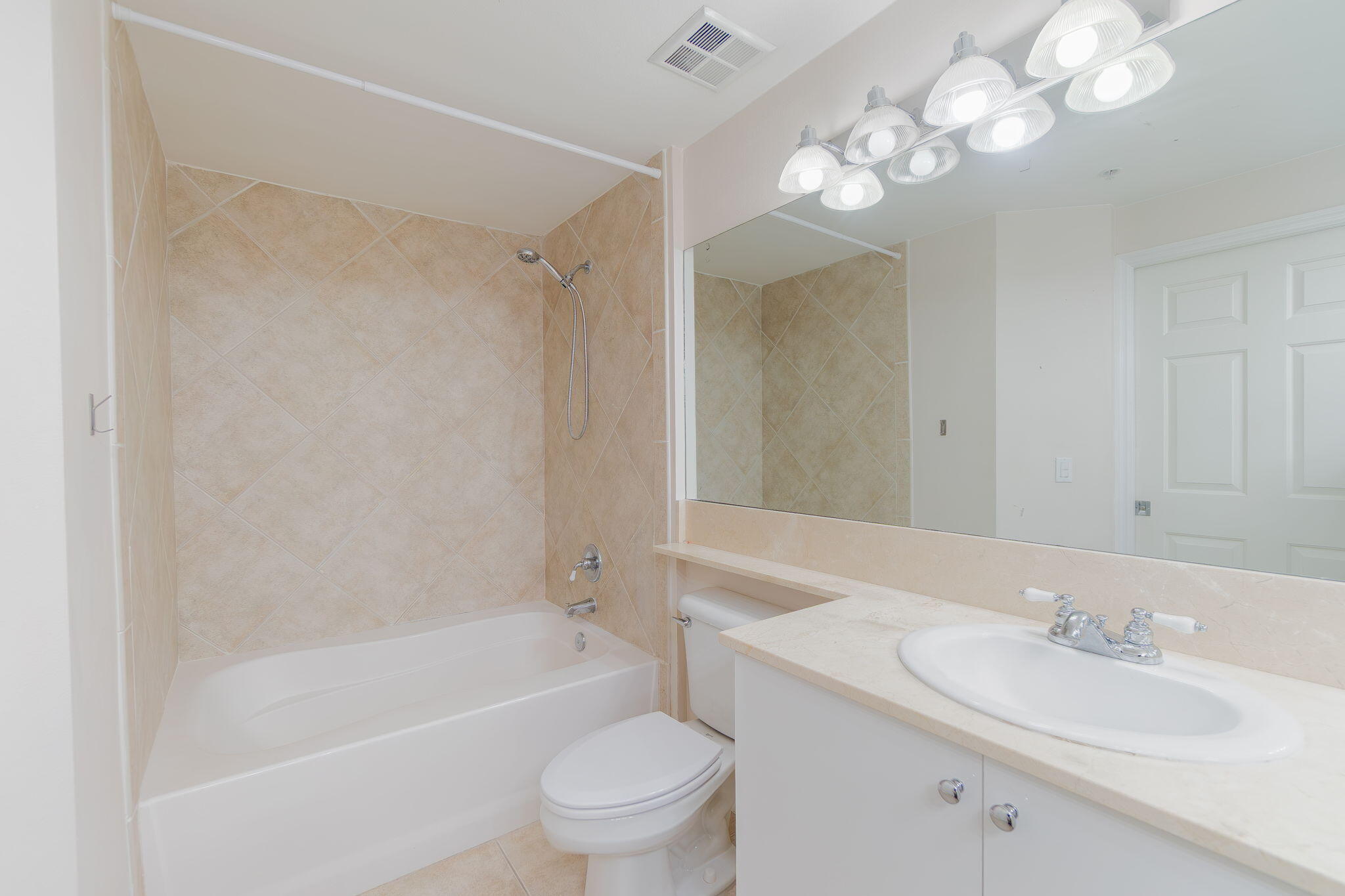 804 E Windward Way 211 Property Photo 21