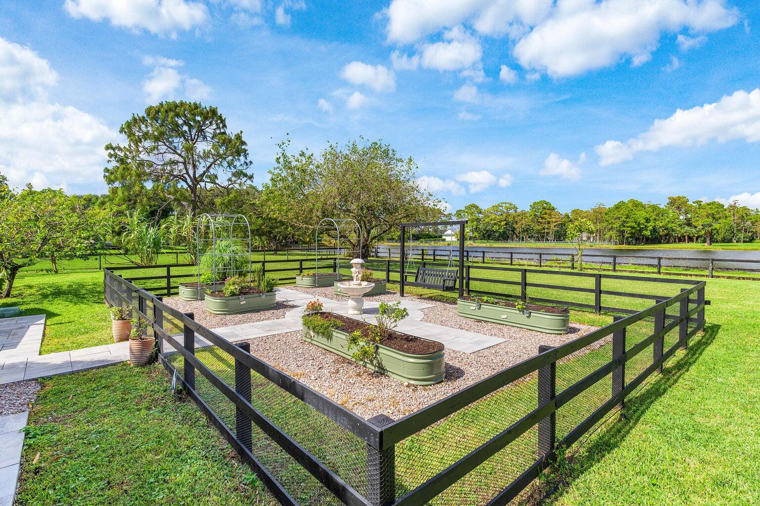 11173 Manatee Terrace Property Photo 7