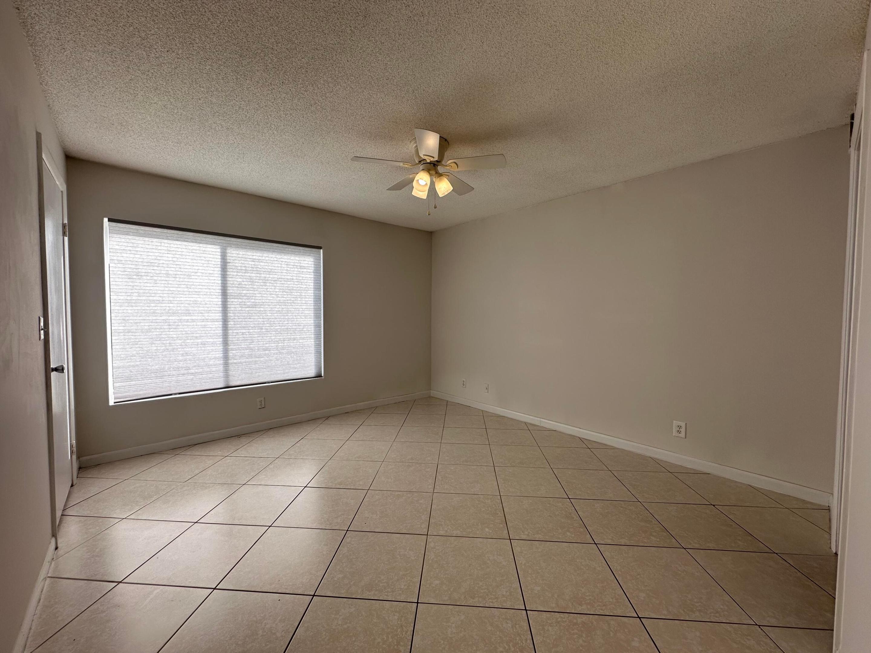 815 W Boynton Beach Boulevard 16-104 Property Photo 11