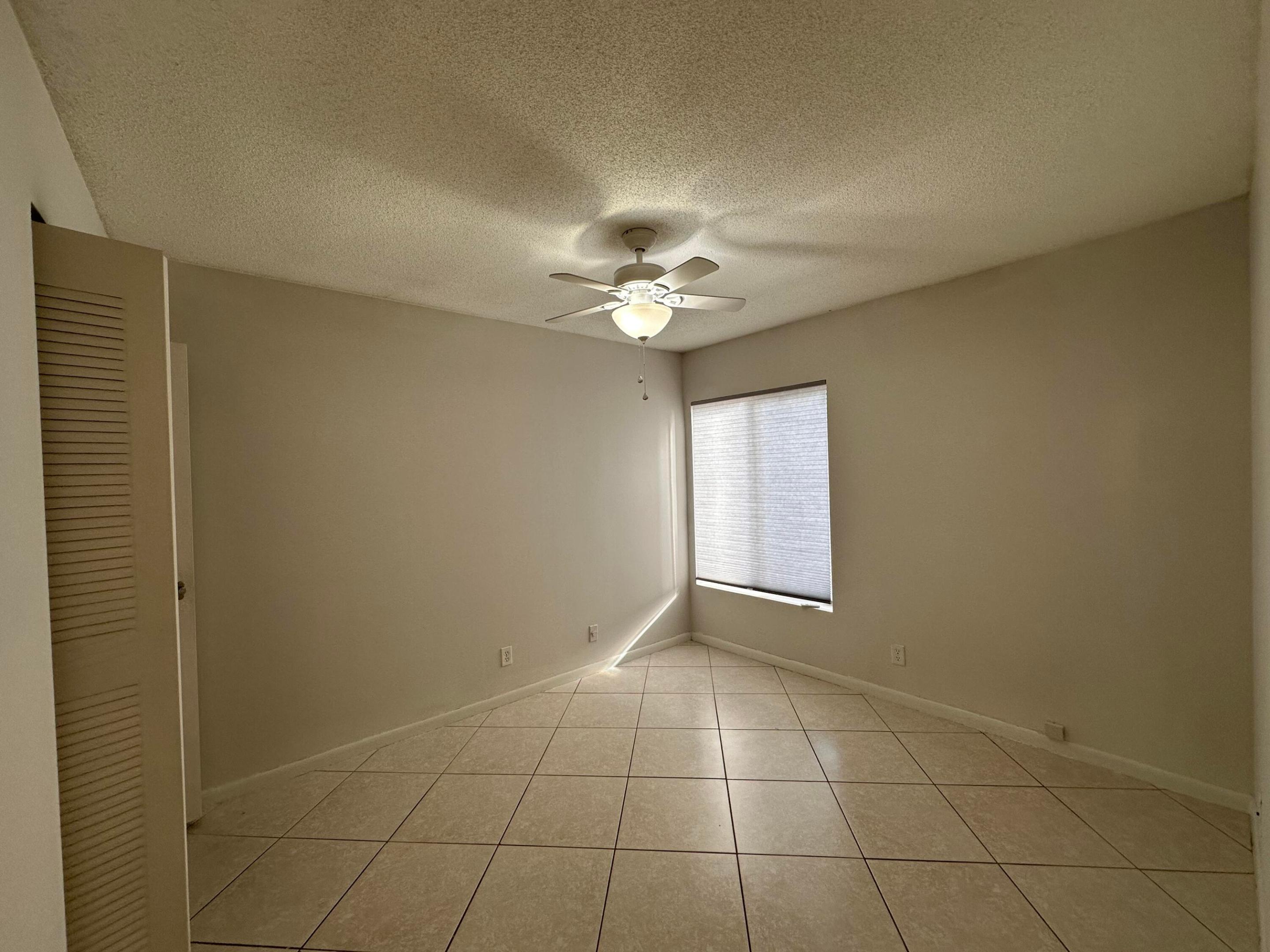 815 W Boynton Beach Boulevard 16-104 Property Photo 13