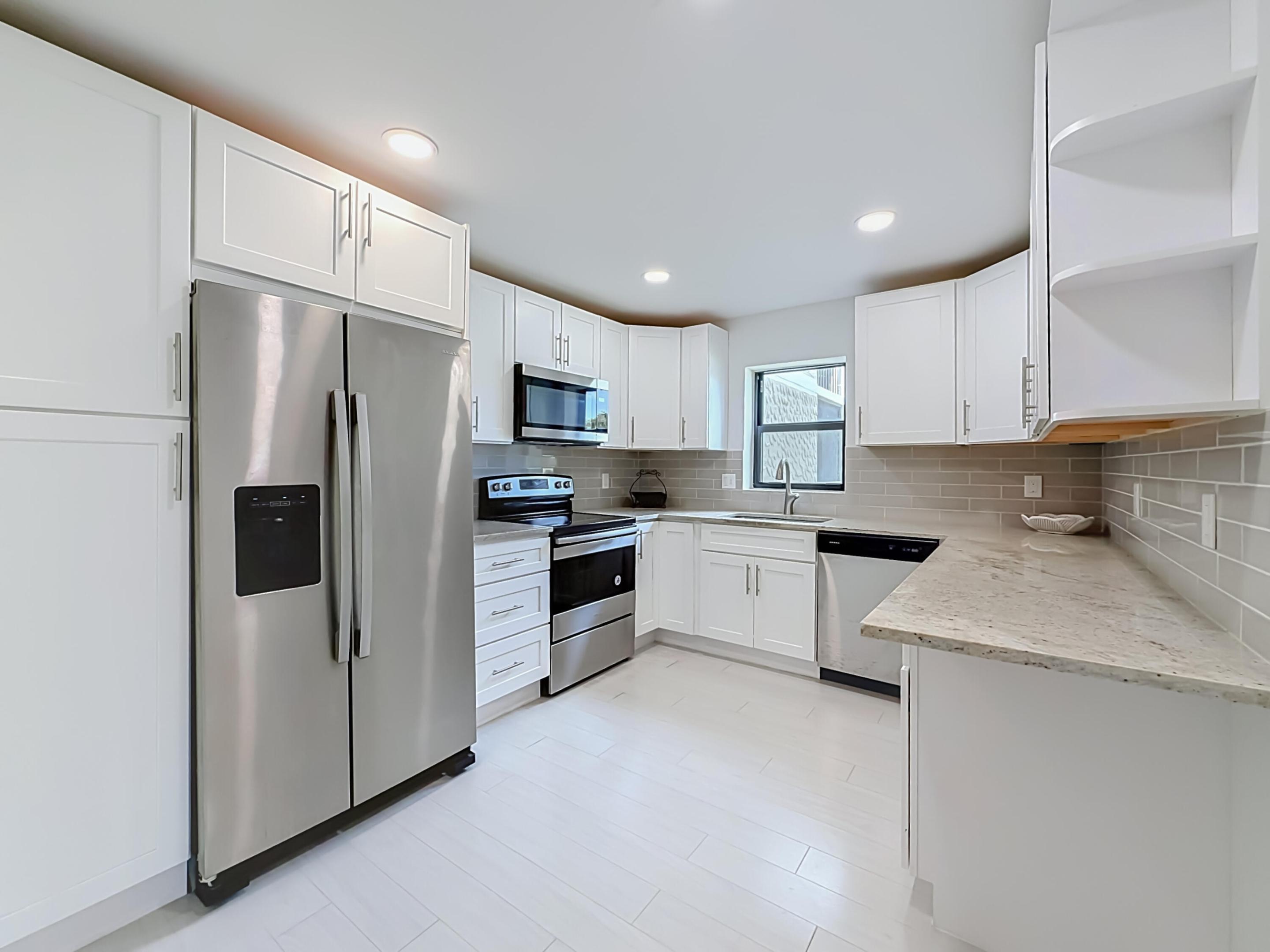 16300 Golf Club Road 201 Property Photo 1