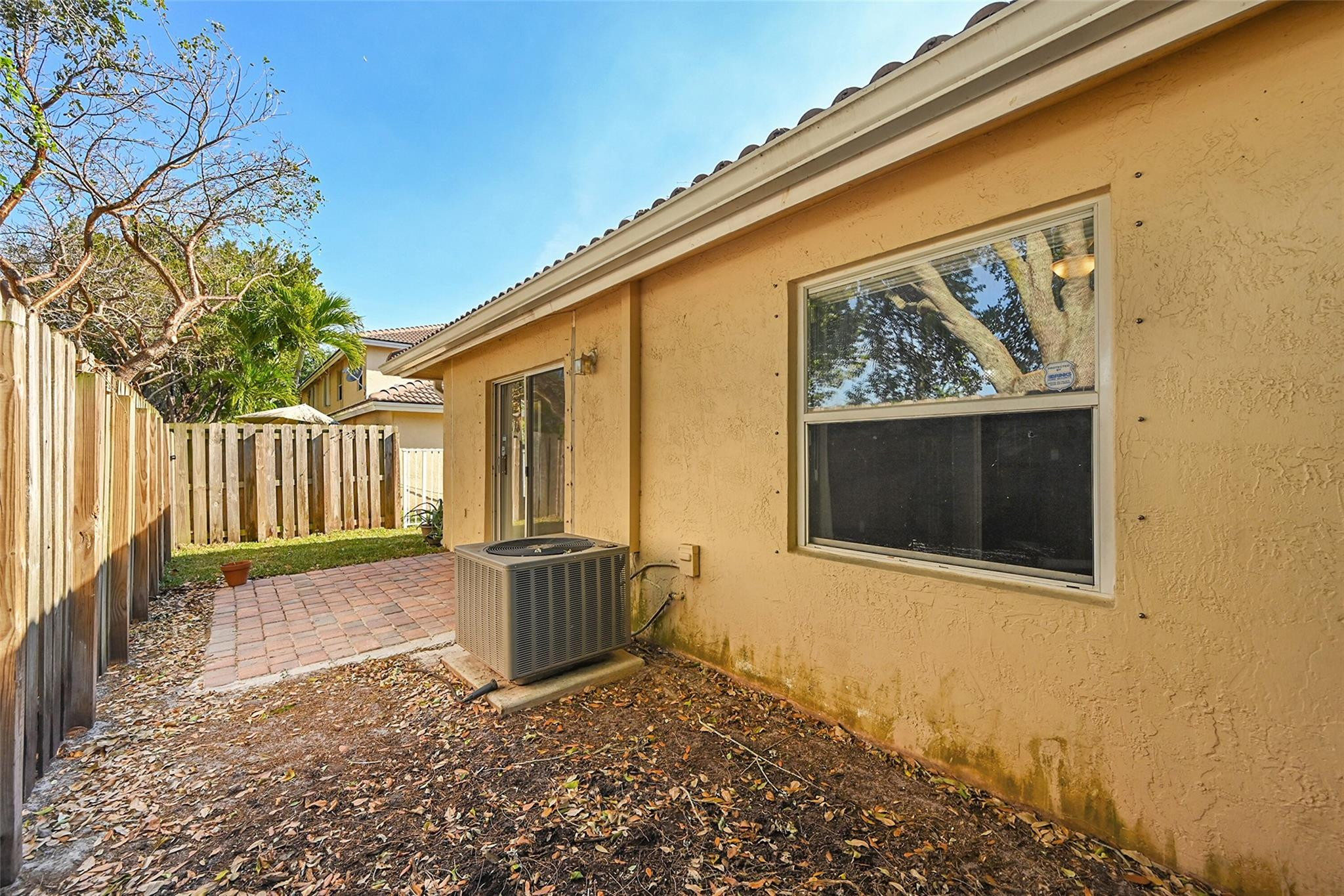 5361 Nw 90th Avenue Property Photo 6