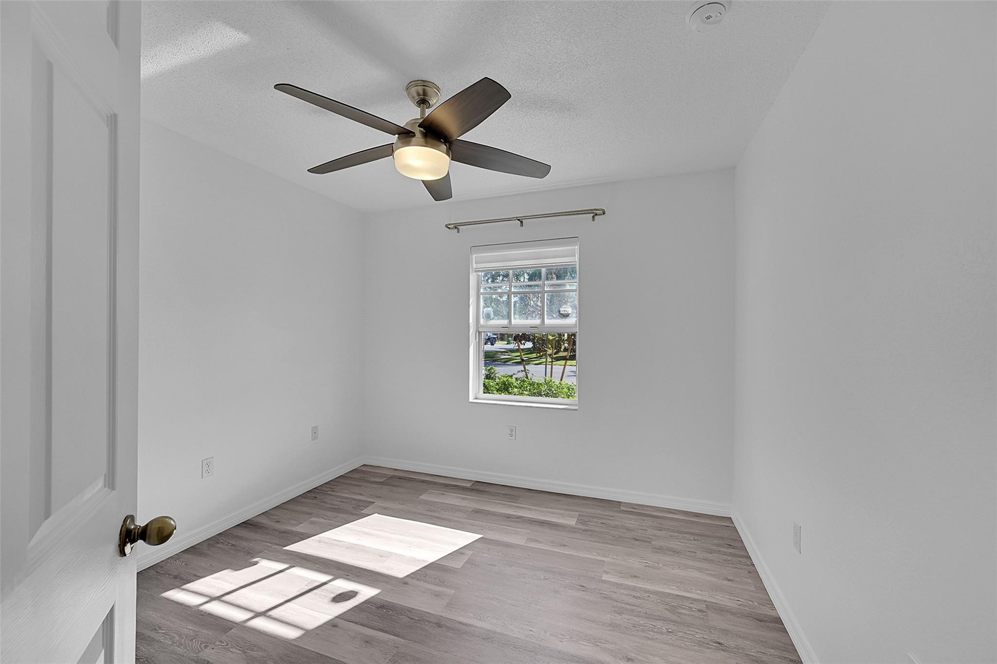 5361 Nw 90th Avenue Property Photo 13