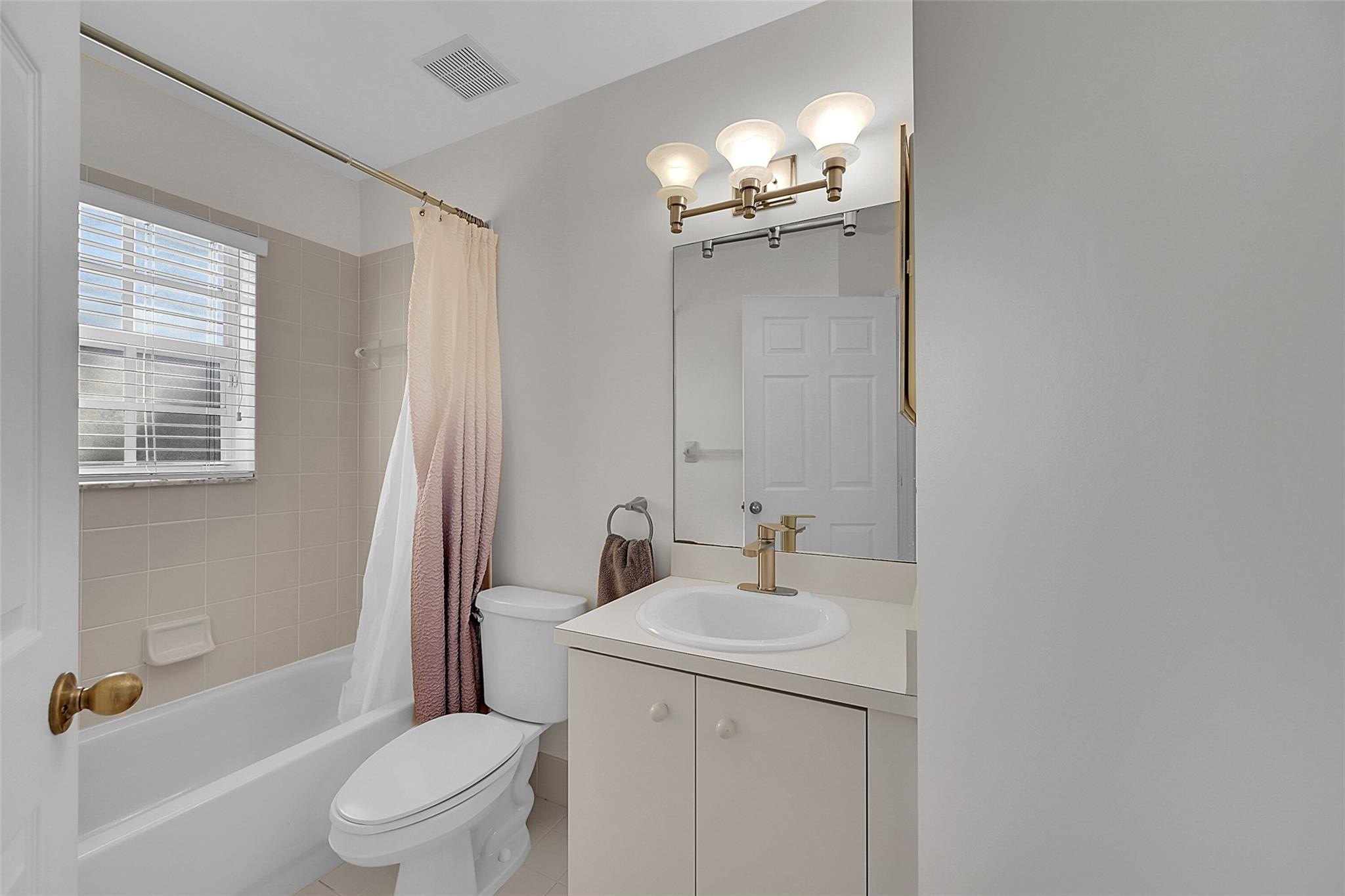 5361 Nw 90th Avenue Property Photo 14