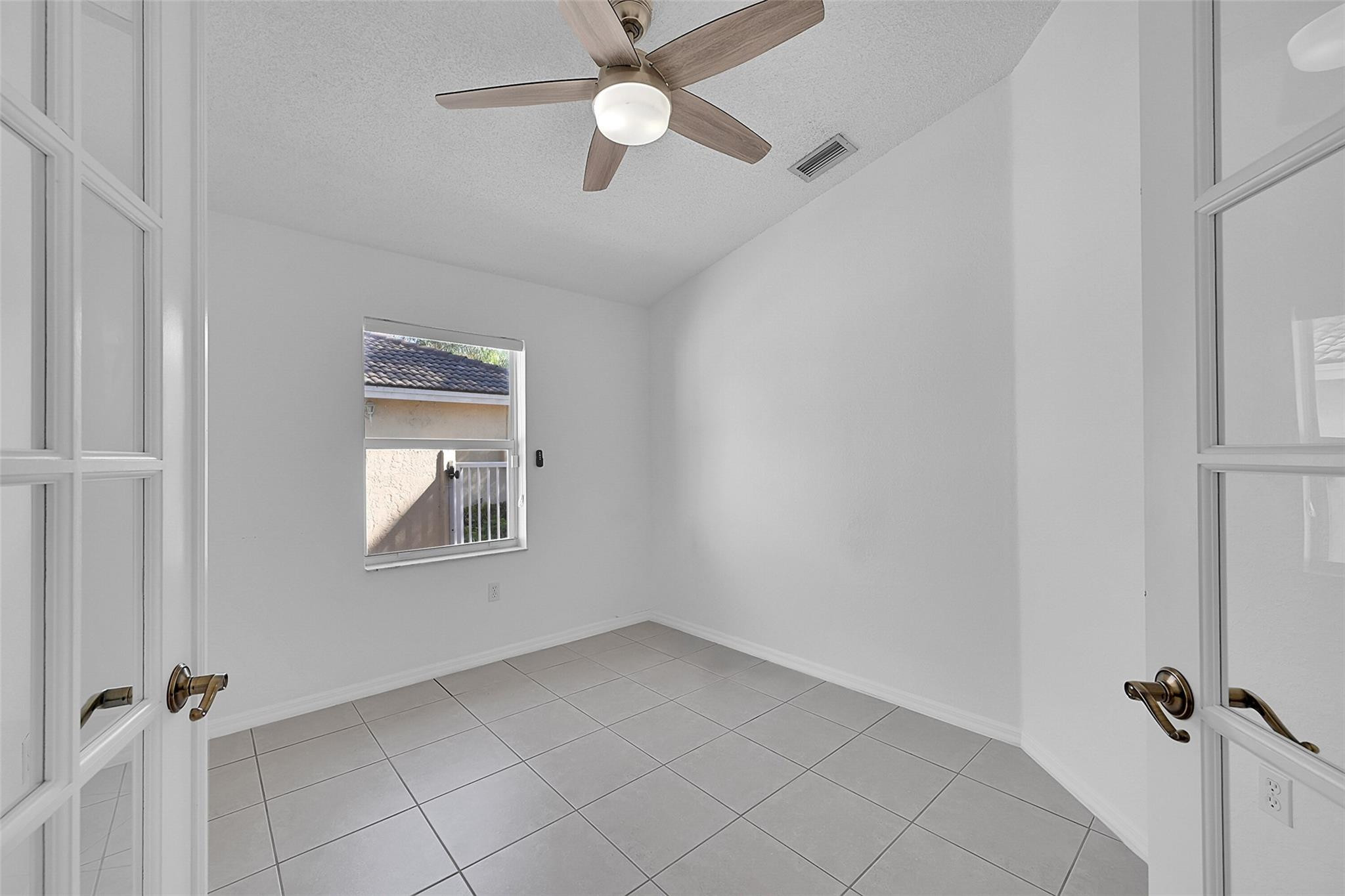 5361 Nw 90th Avenue Property Photo 17