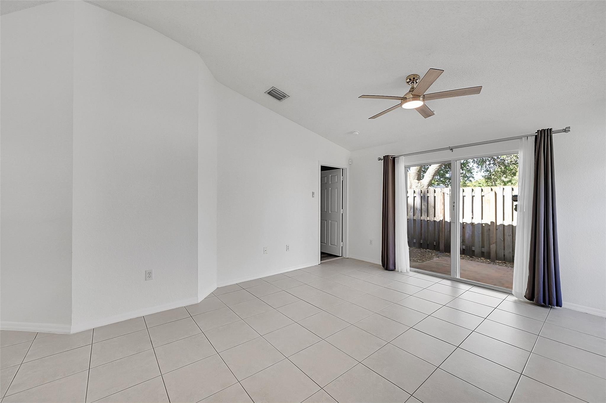 5361 Nw 90th Avenue Property Photo 29