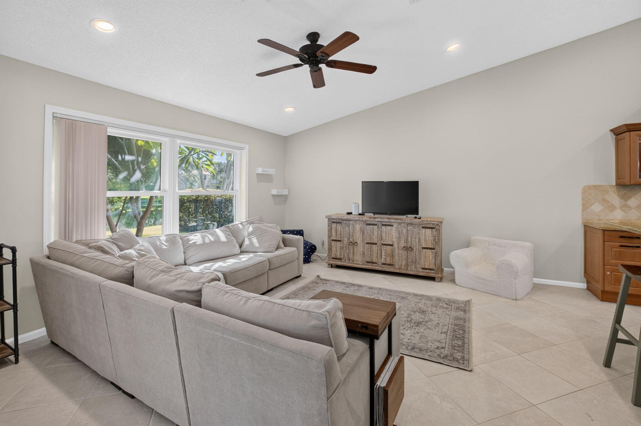 5756 Descartes Circle Property Photo 25