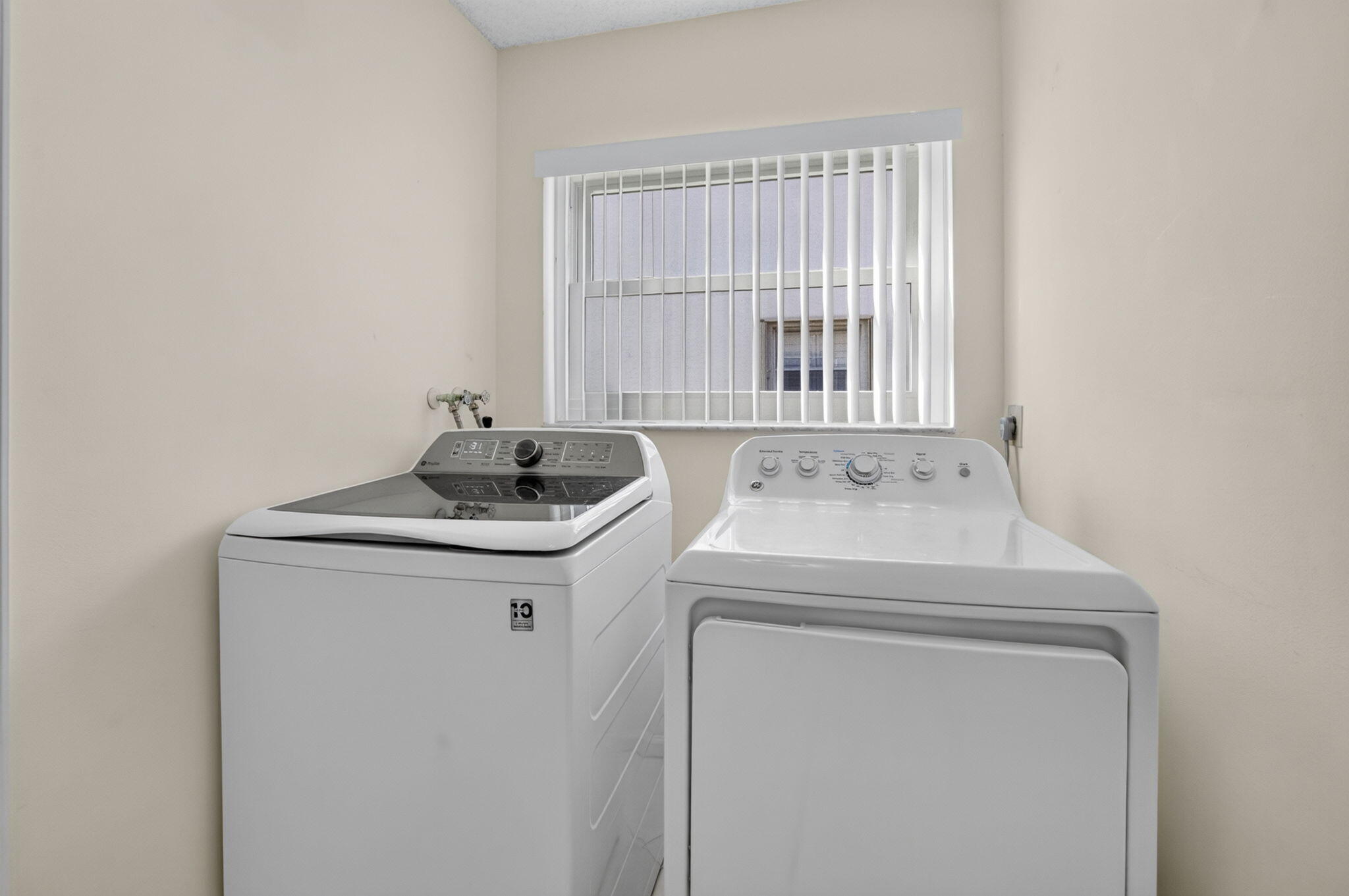 5756 Descartes Circle Property Photo 27