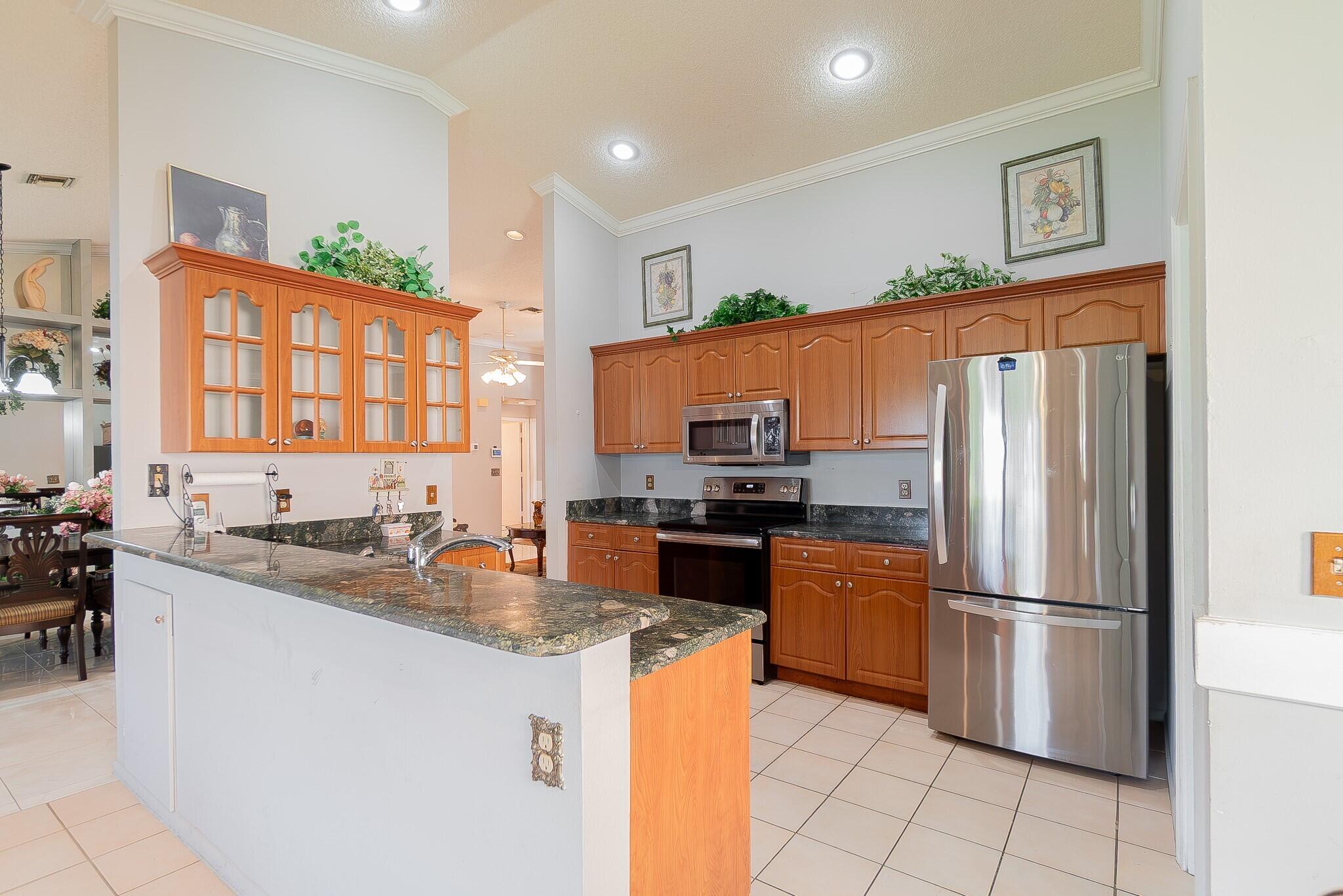 6745 Alden Ridge Drive Property Photo 6