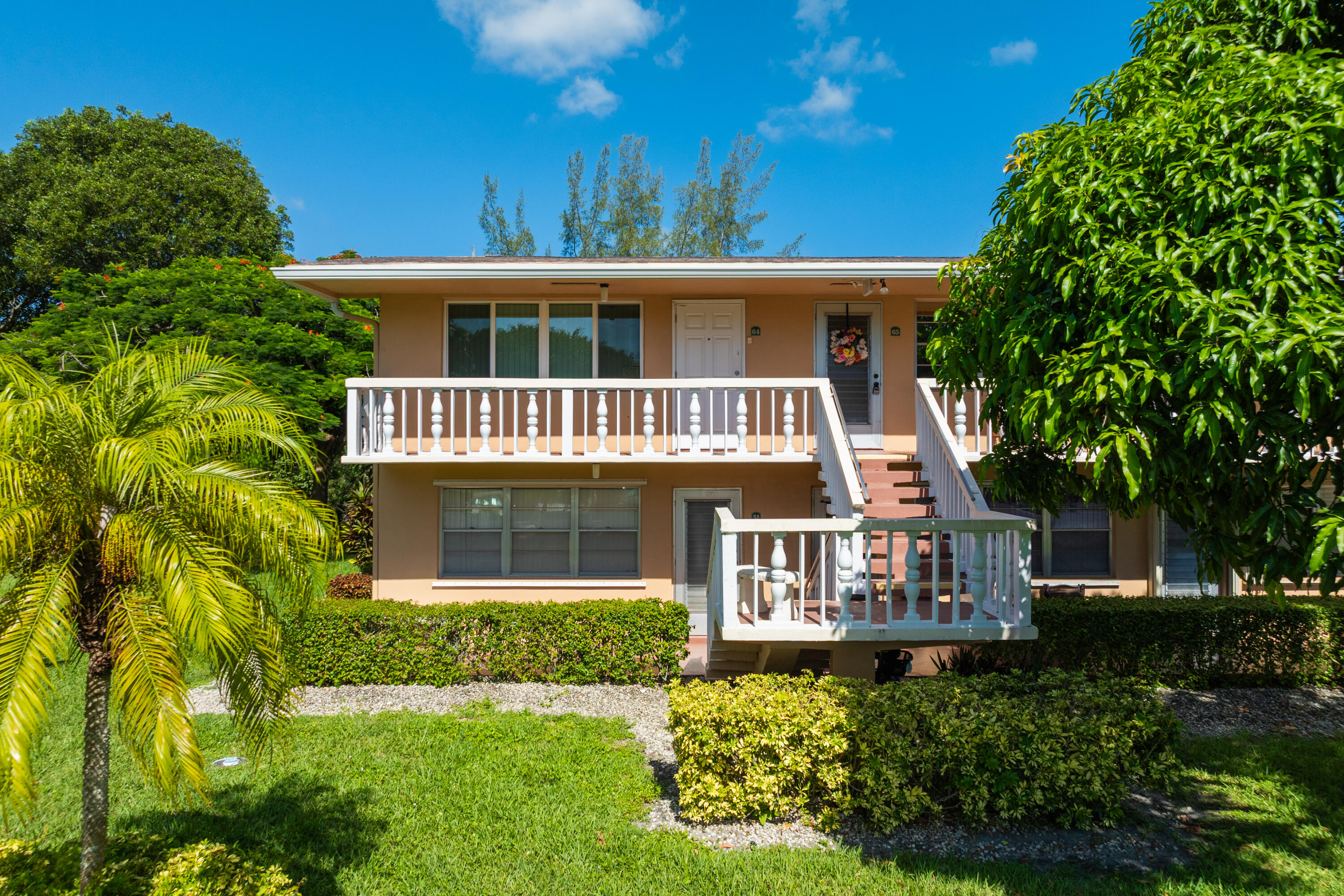 65 Camden C Property Photo 1