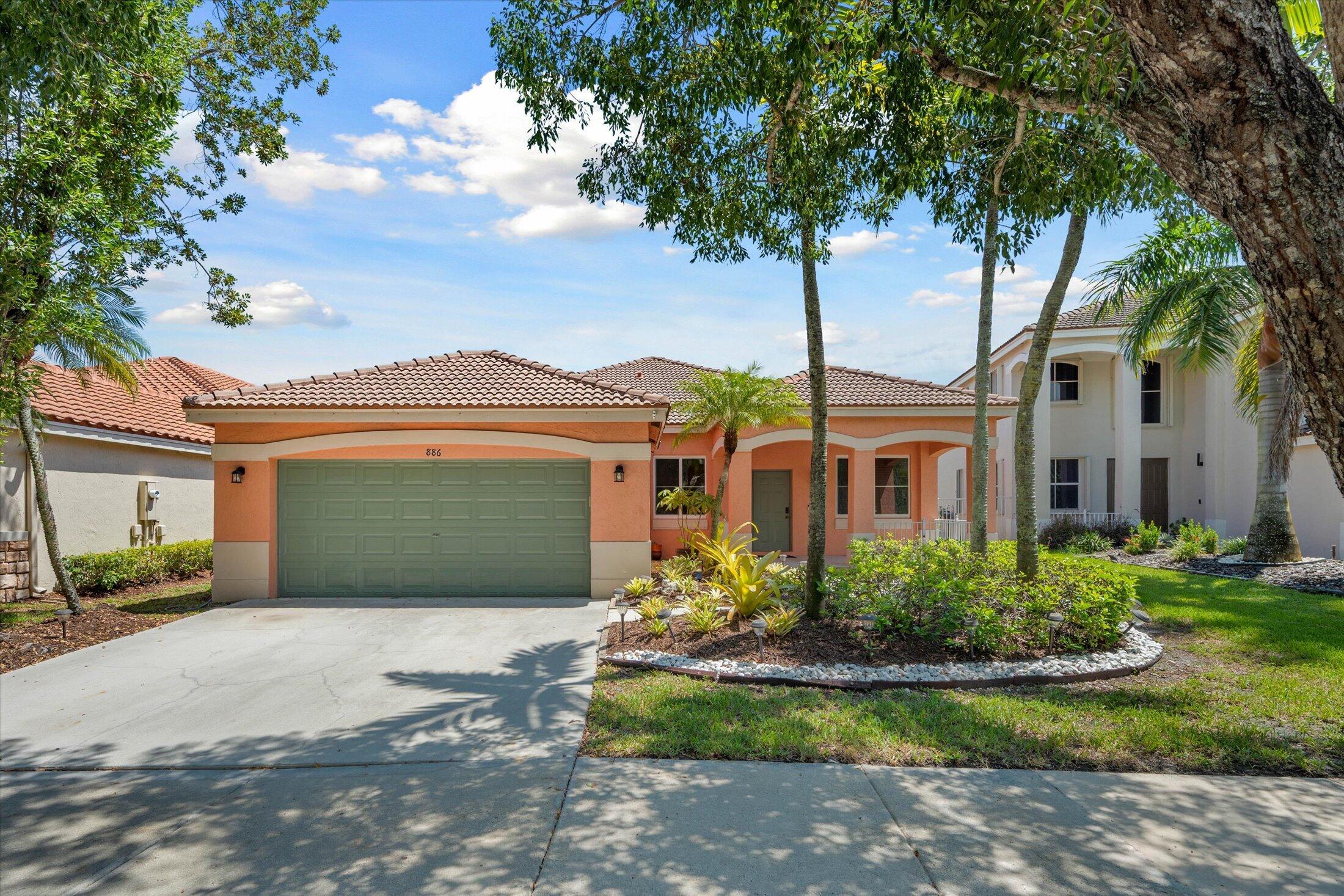 886 Sunflower Circle Property Photo 2