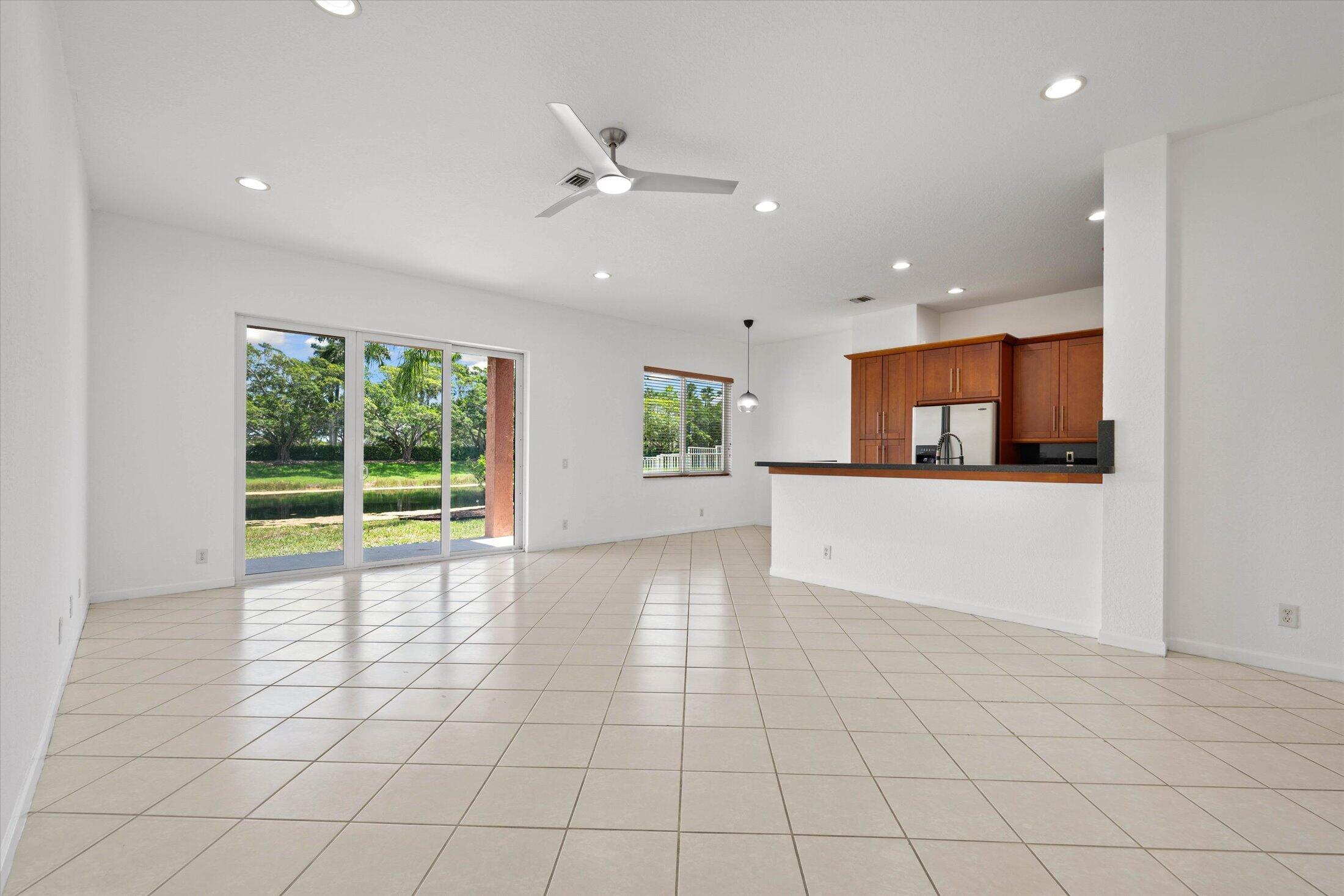 886 Sunflower Circle Property Photo 11