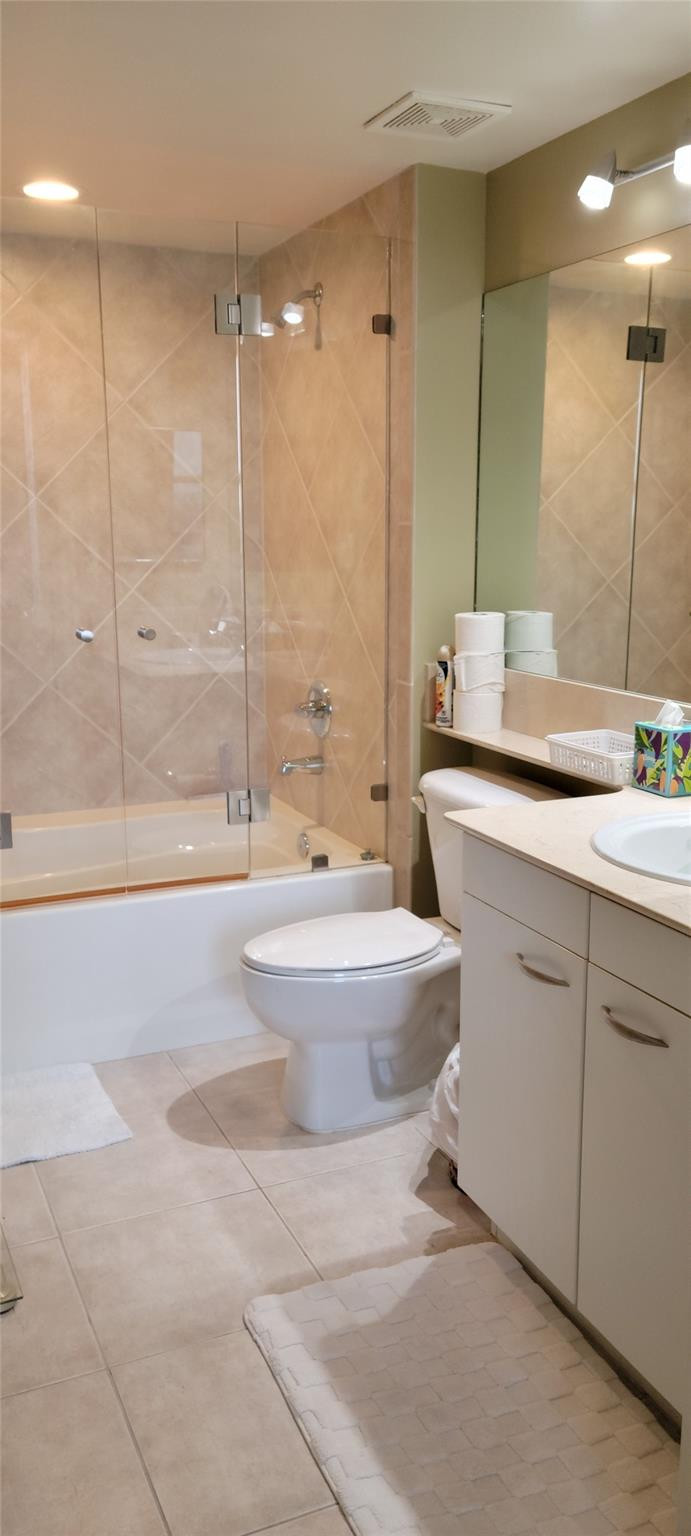 2080 S Ocean Drive 902 Property Photo 13