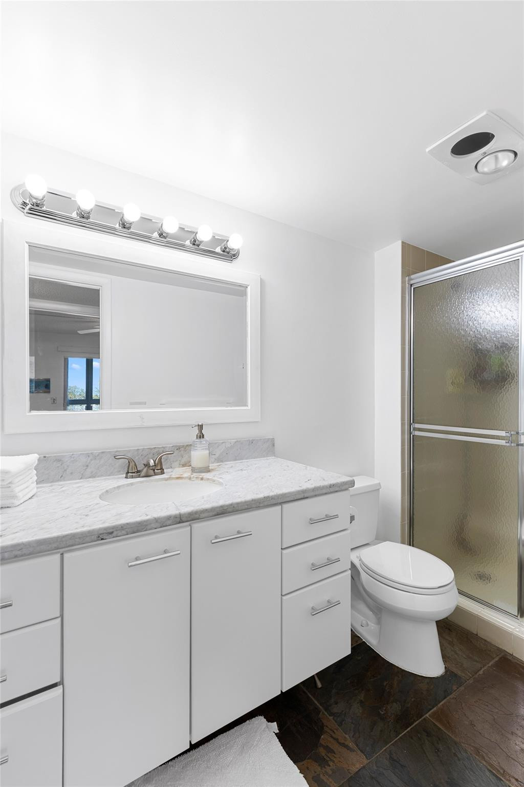 4044 Ventnor O Property Photo 11