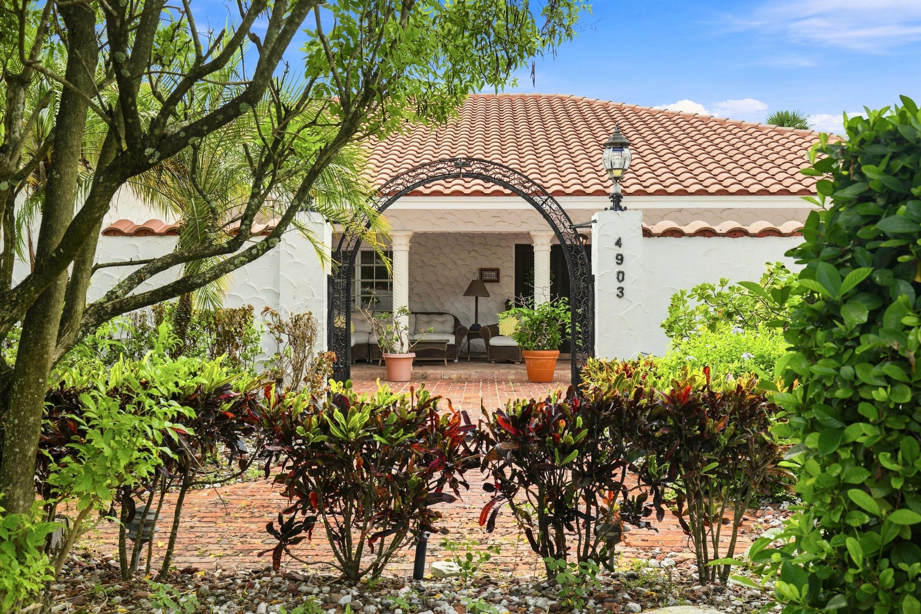 4903 Woodlands Boulevard Property Photo 3