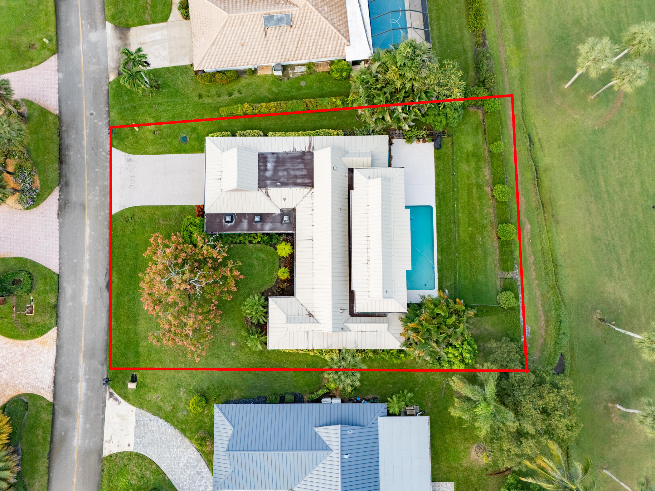 3333 Se Fairway E Property Photo 44