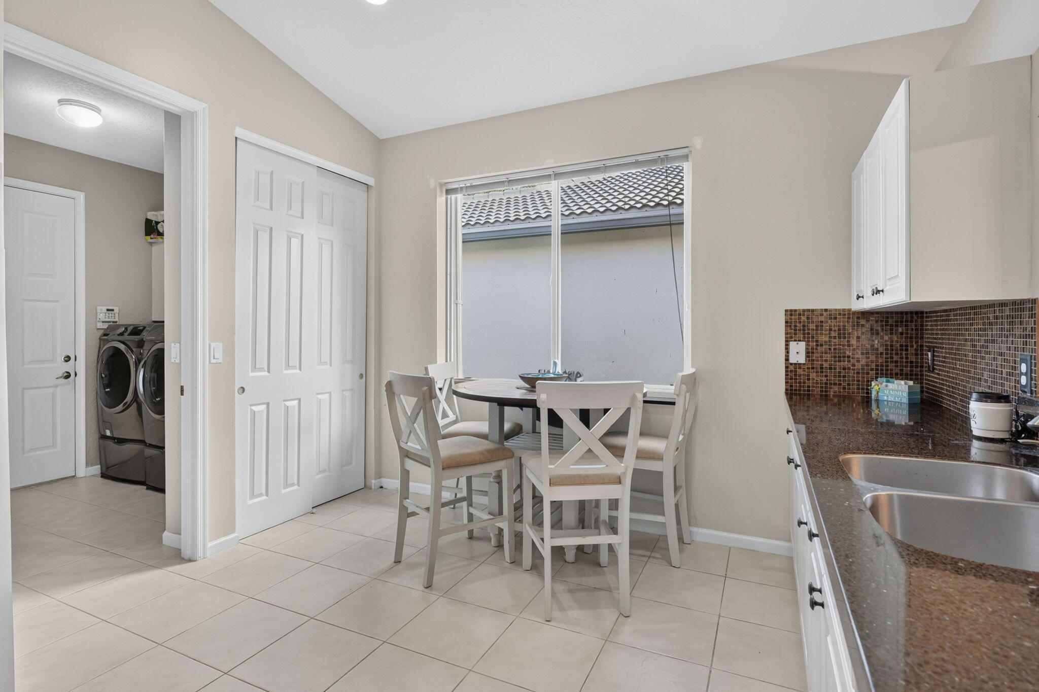 9106 Bay Point Circle Property Photo 18