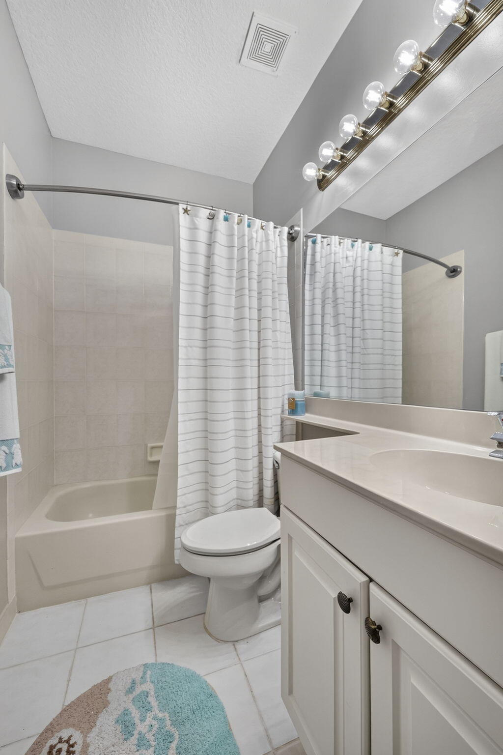 9106 Bay Point Circle Property Photo 38