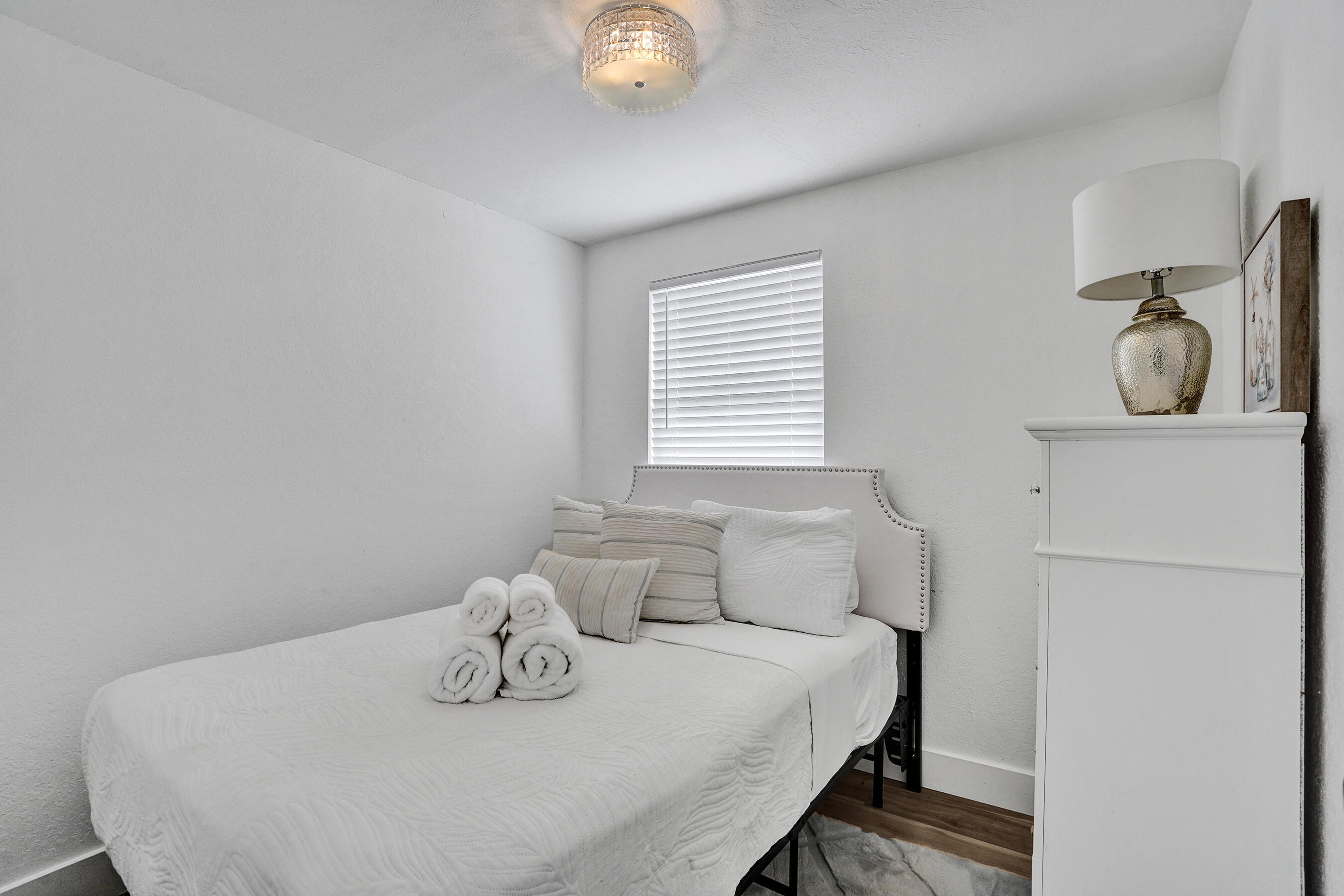 311 Se 3rd Avenue Upstairs Property Photo 19