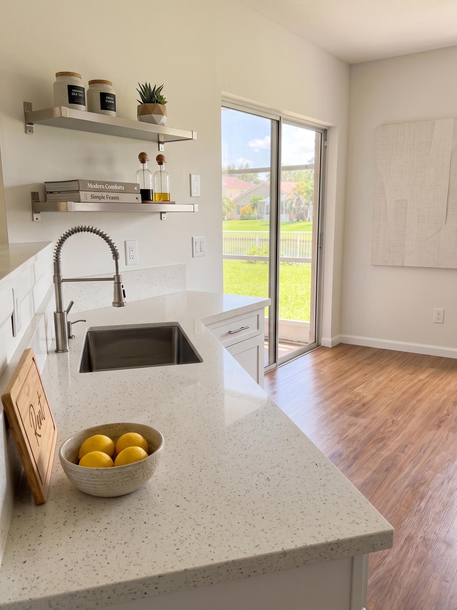 4080 Sea Grape Circle Property Photo 6