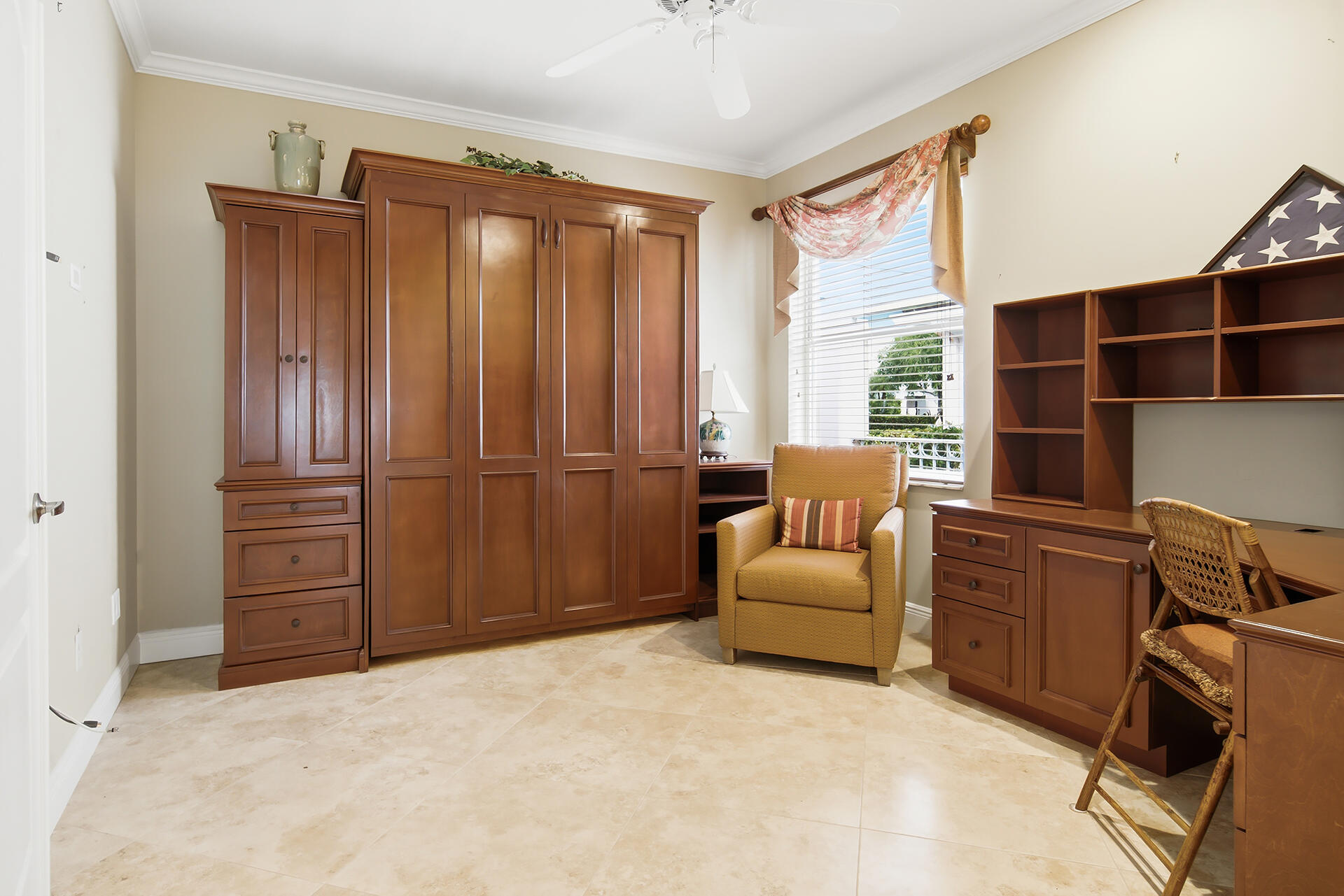 221 Green Point Circle Property Photo 25