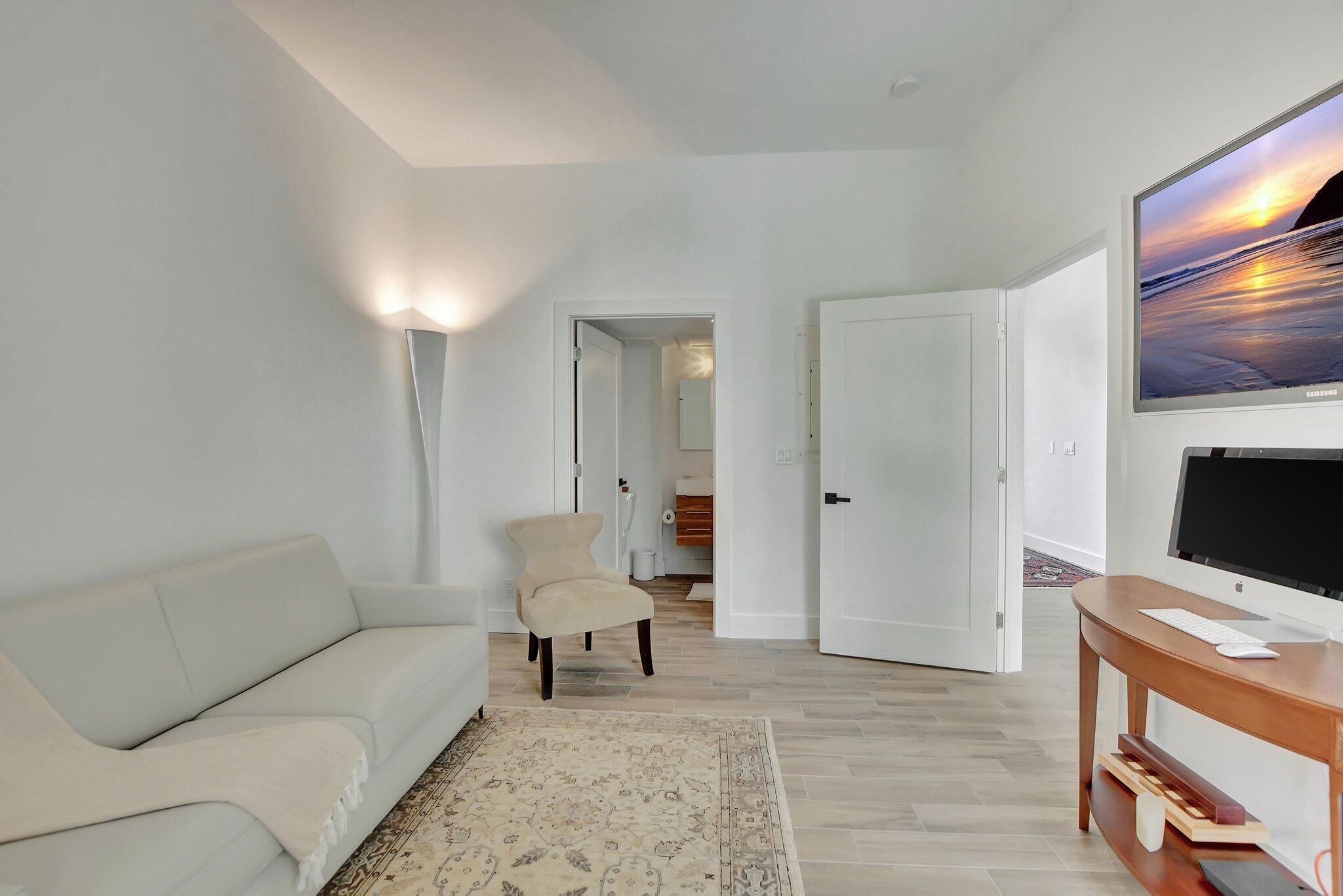 7477 Campo Florido Property Photo 20