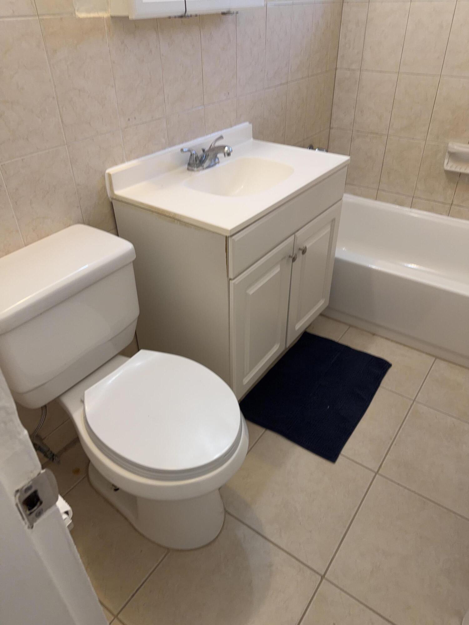 1501 N 70th Way Property Photo 6