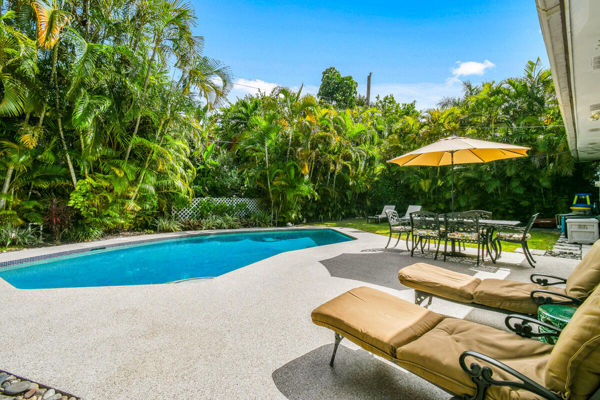 1182 Beach Road Property Photo 4