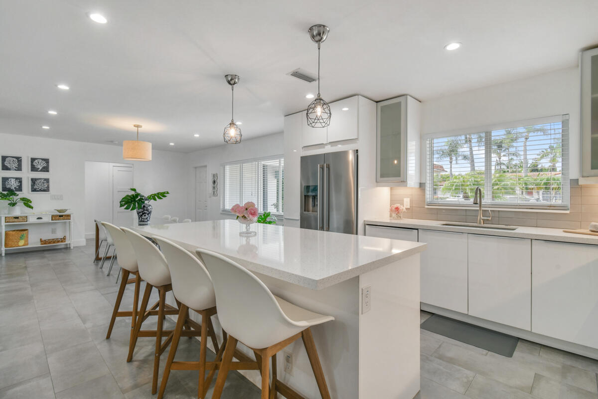 1182 Beach Road Property Photo 7