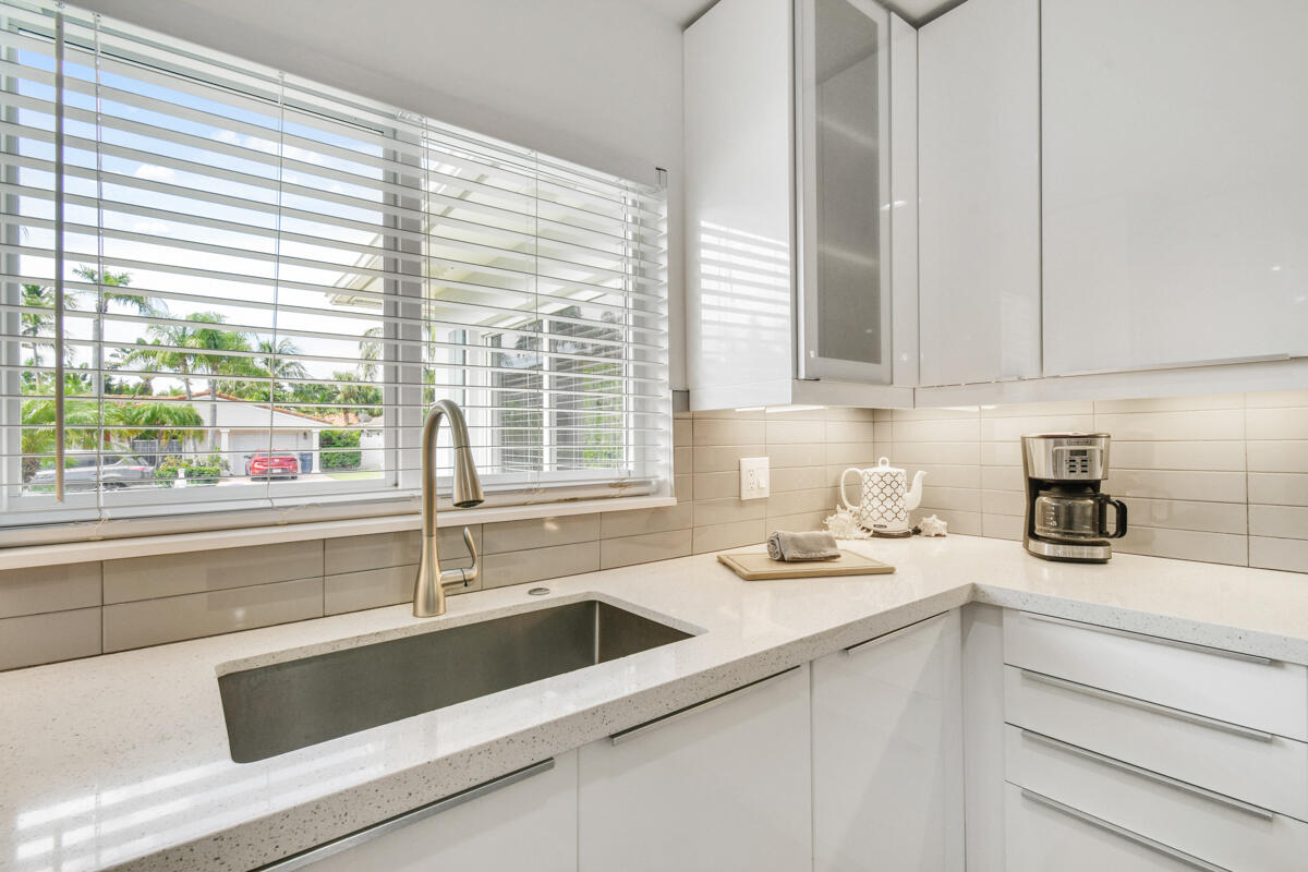 1182 Beach Road Property Photo 13